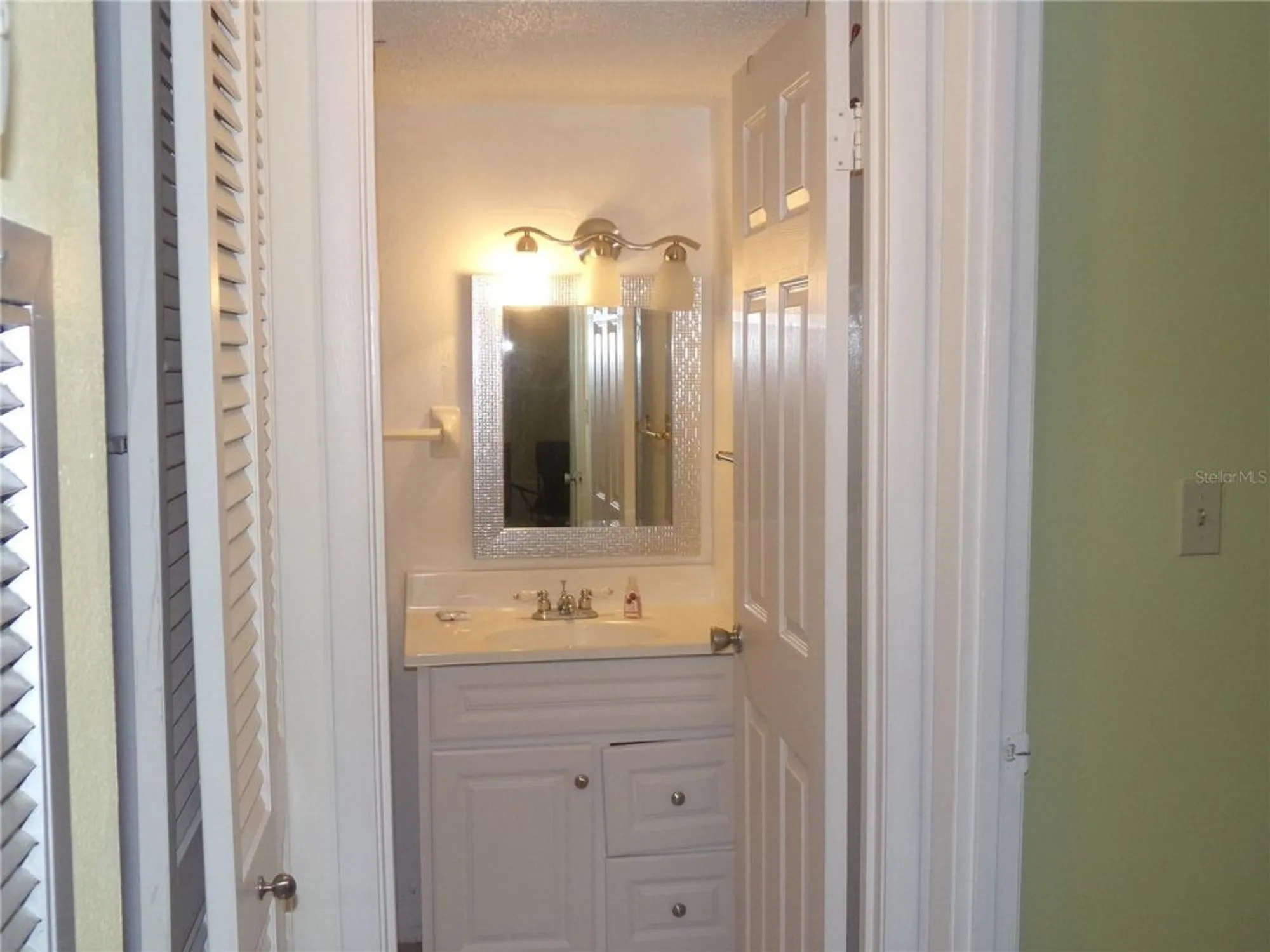 Property Slideshow image 25 of 33 | 4111 heron way # 103, Bradenton, FL, 34205