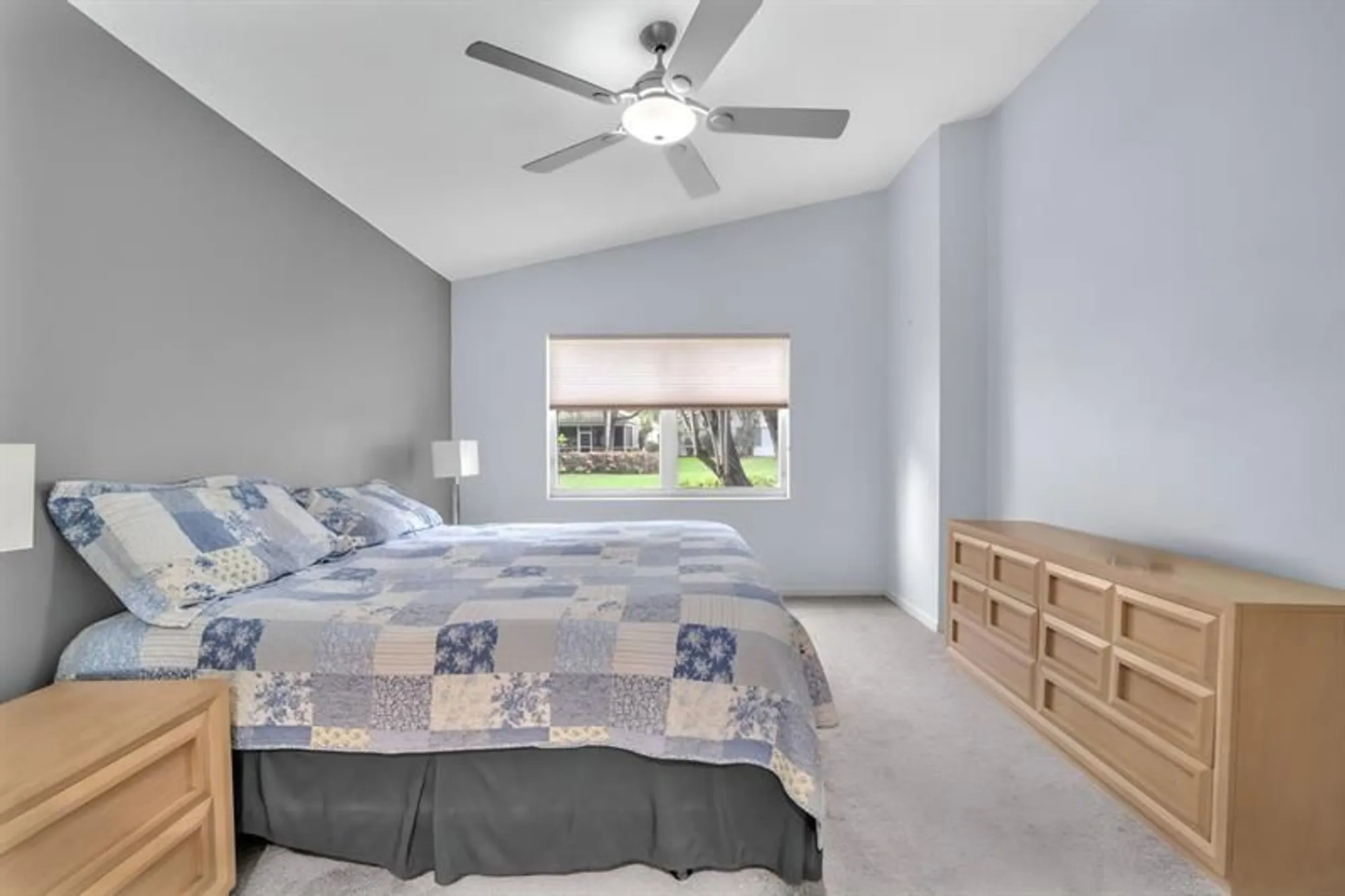 Property Slideshow image 12 of 57 | 5701 swaying palm ln, Boynton Beach, FL, 33437