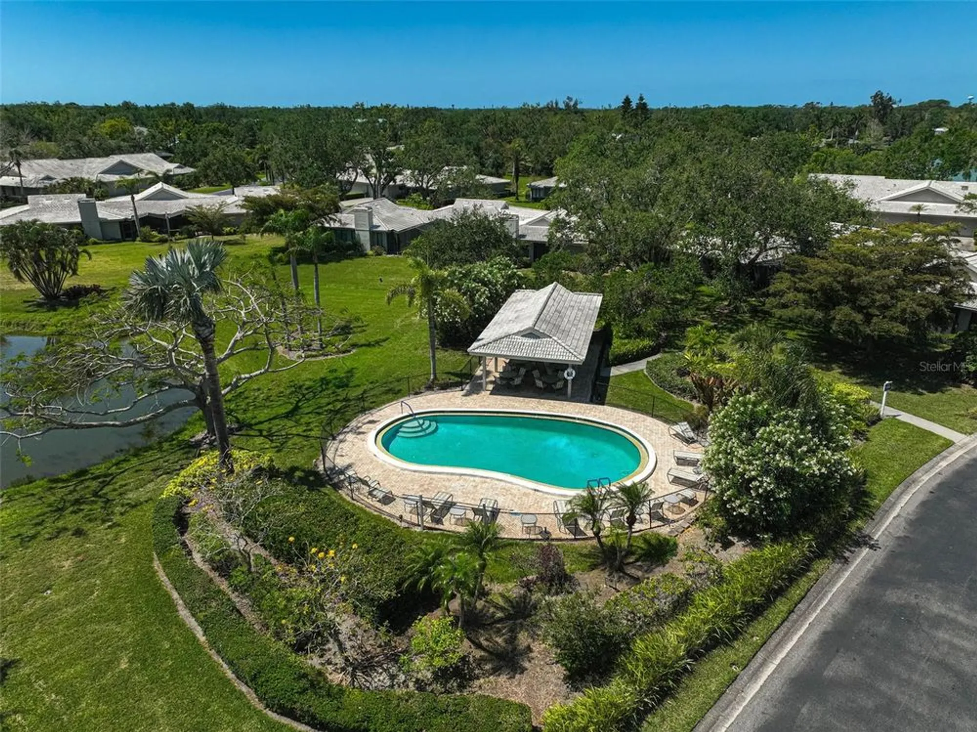 Property Slideshow image 59 of 61 | 3890 wilshire cir 27, Sarasota, FL, 34238