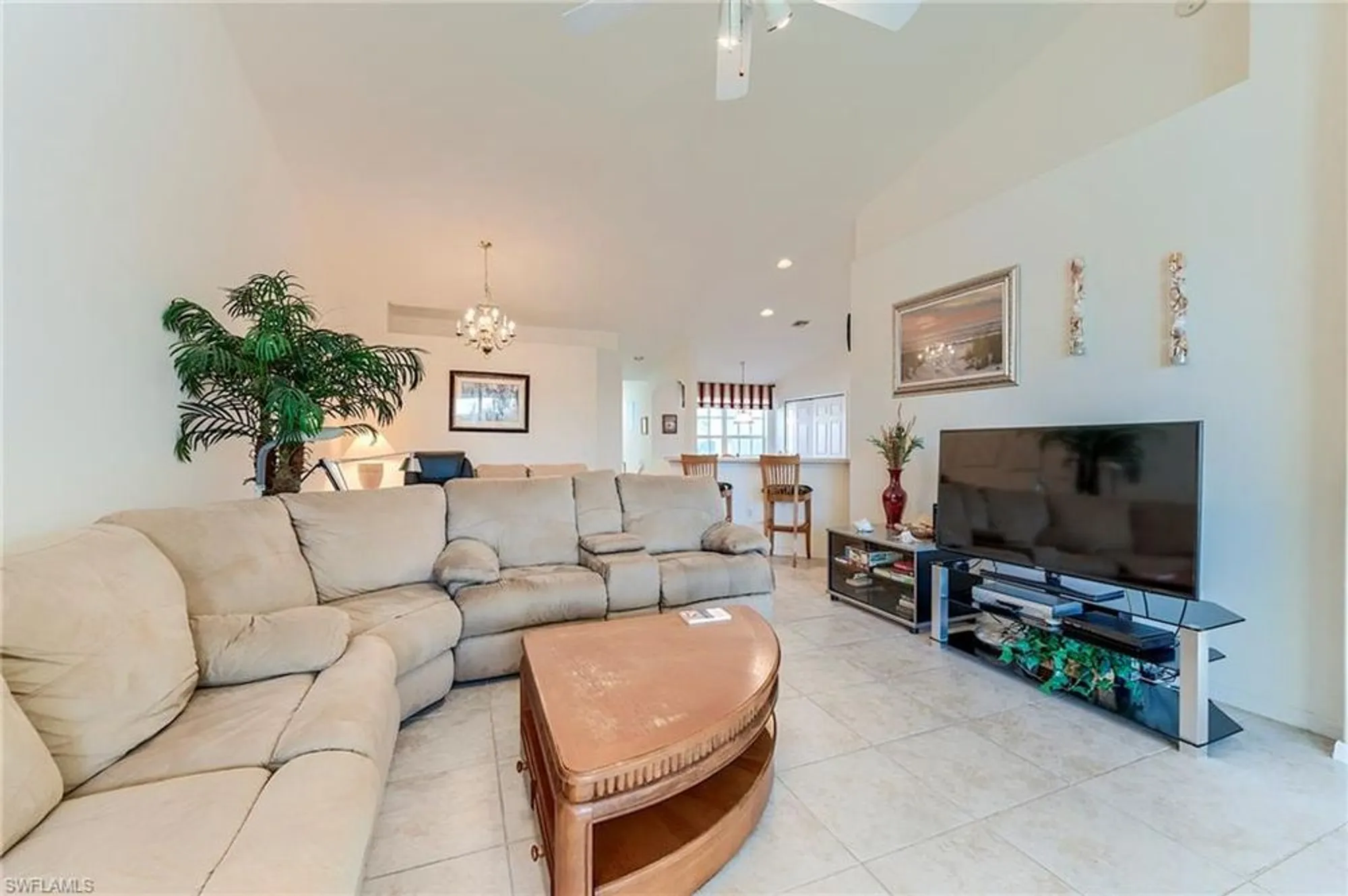 Property Slideshow image 4 of 27 | 10119 colonial country club blvd 1903, Fort Myers, FL, 33913