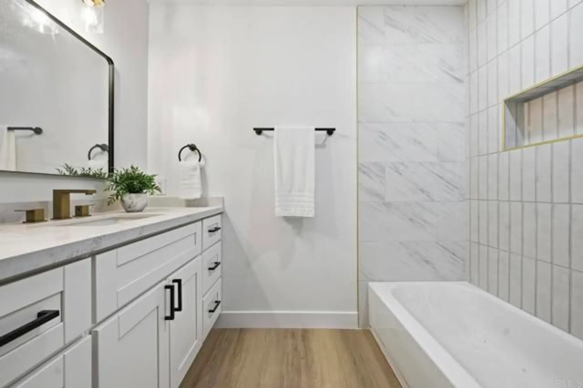 Property Slideshow image 7 of 55 | 18023 avenida alozdra, San Diego, CA, 92128