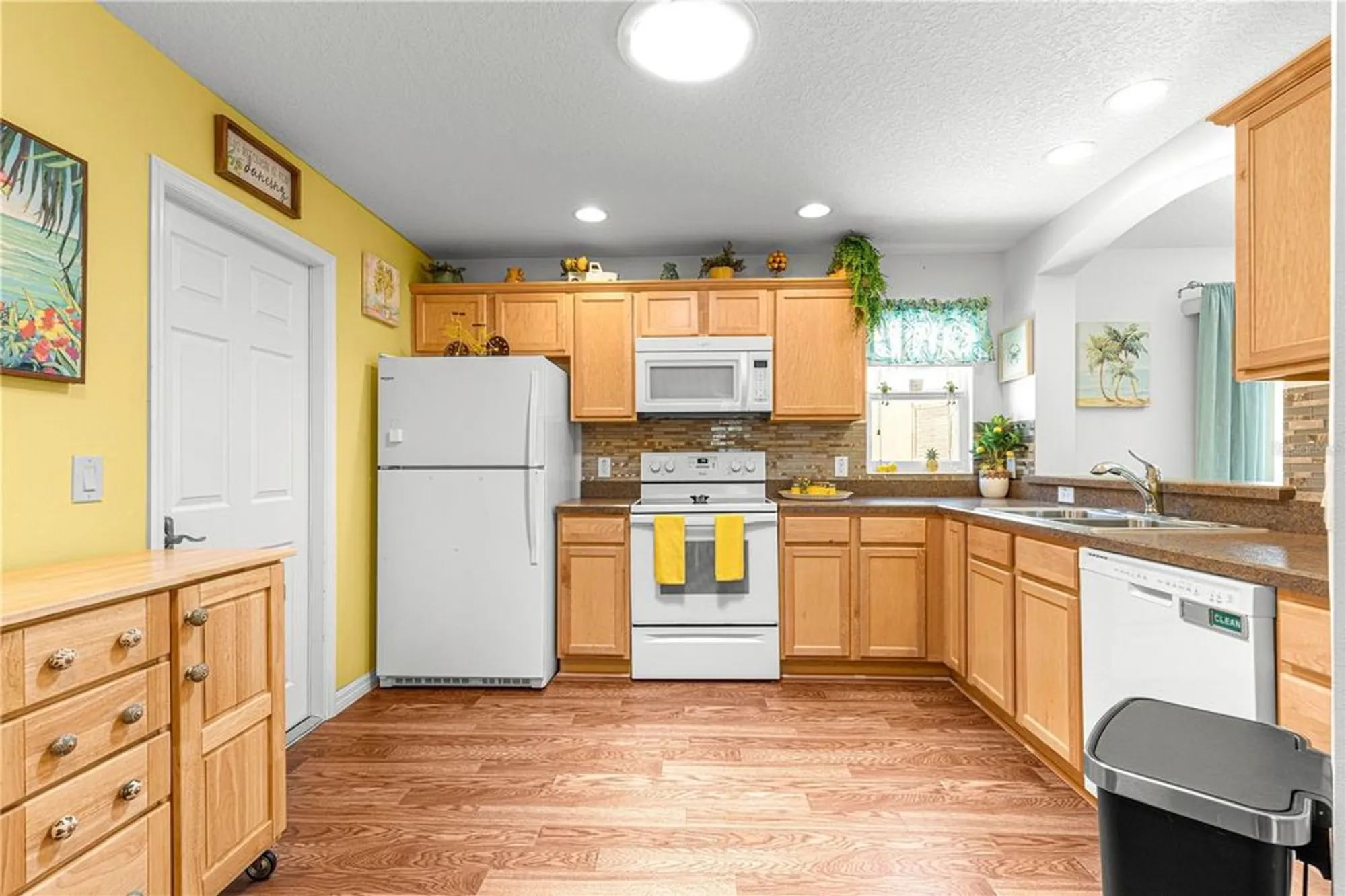 Property Slideshow image 10 of 46 | 1751 brandenburg ct, The Villages, FL, 32163