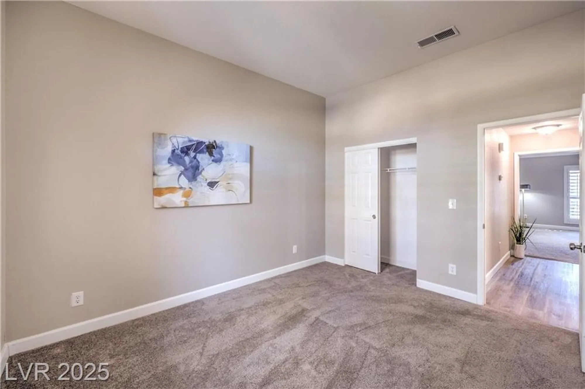 Property Slideshow image 18 of 36 | 5452 cove point dr, Las Vegas, NV, 89130