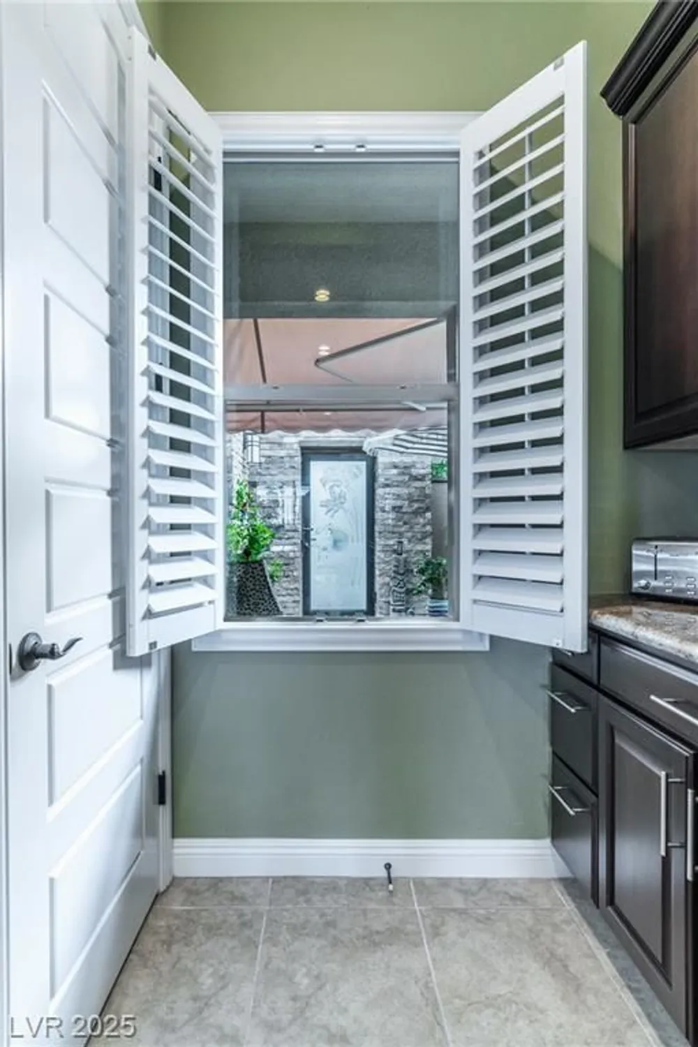 Property Slideshow image 43 of 93 | 6826 regency crest ave, Las Vegas, NV, 89148