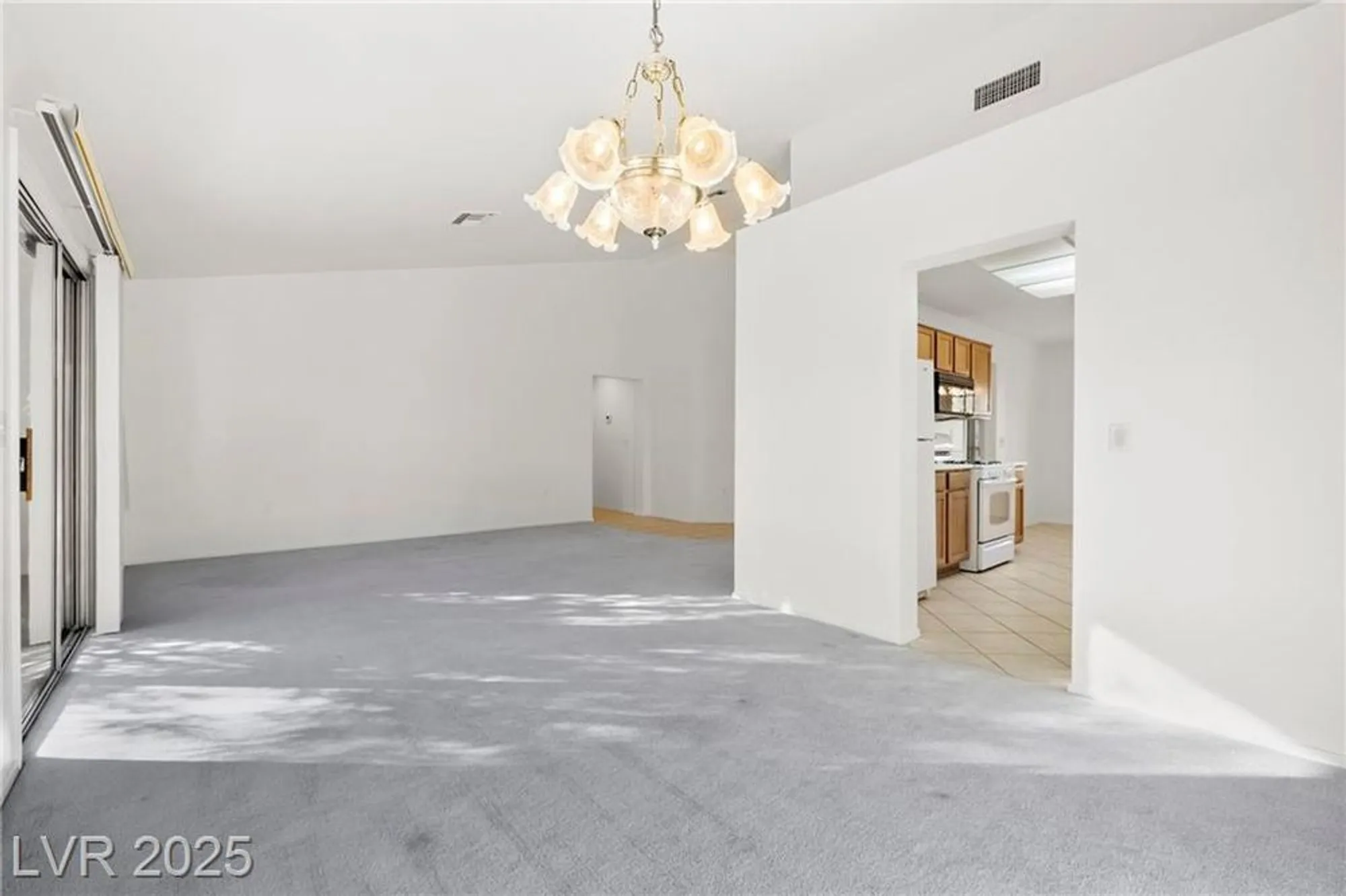 Property Slideshow image 9 of 44 | 8701 millsboro dr, Las Vegas, NV, 89134