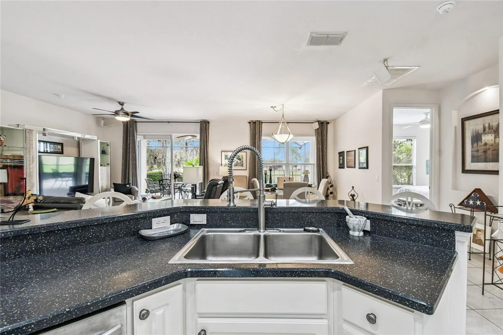 Property Slideshow image 19 of 65 | 684 volterra blvd, Poinciana, FL, 34759