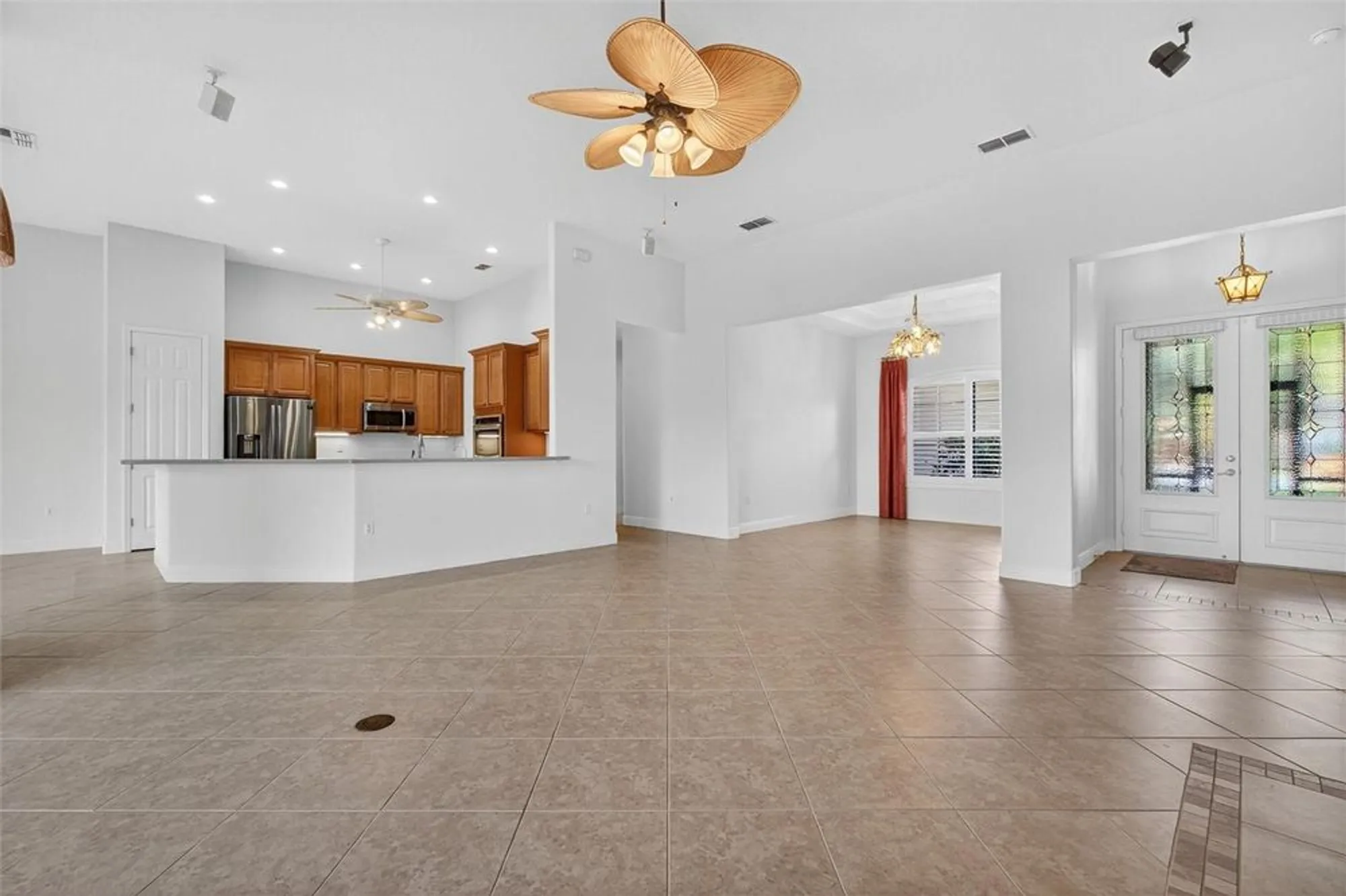 Property Slideshow image 14 of 67 | 469 sorrento rd, Kissimmee, FL, 34759