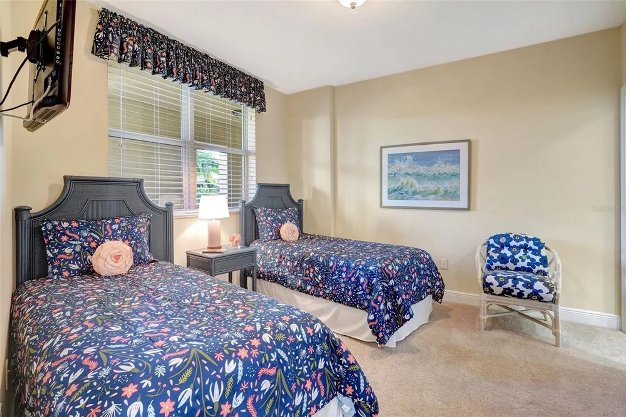 Property Slideshow image 24 of 71 | 3321 sunset key cir 204, Punta Gorda, FL, 33955