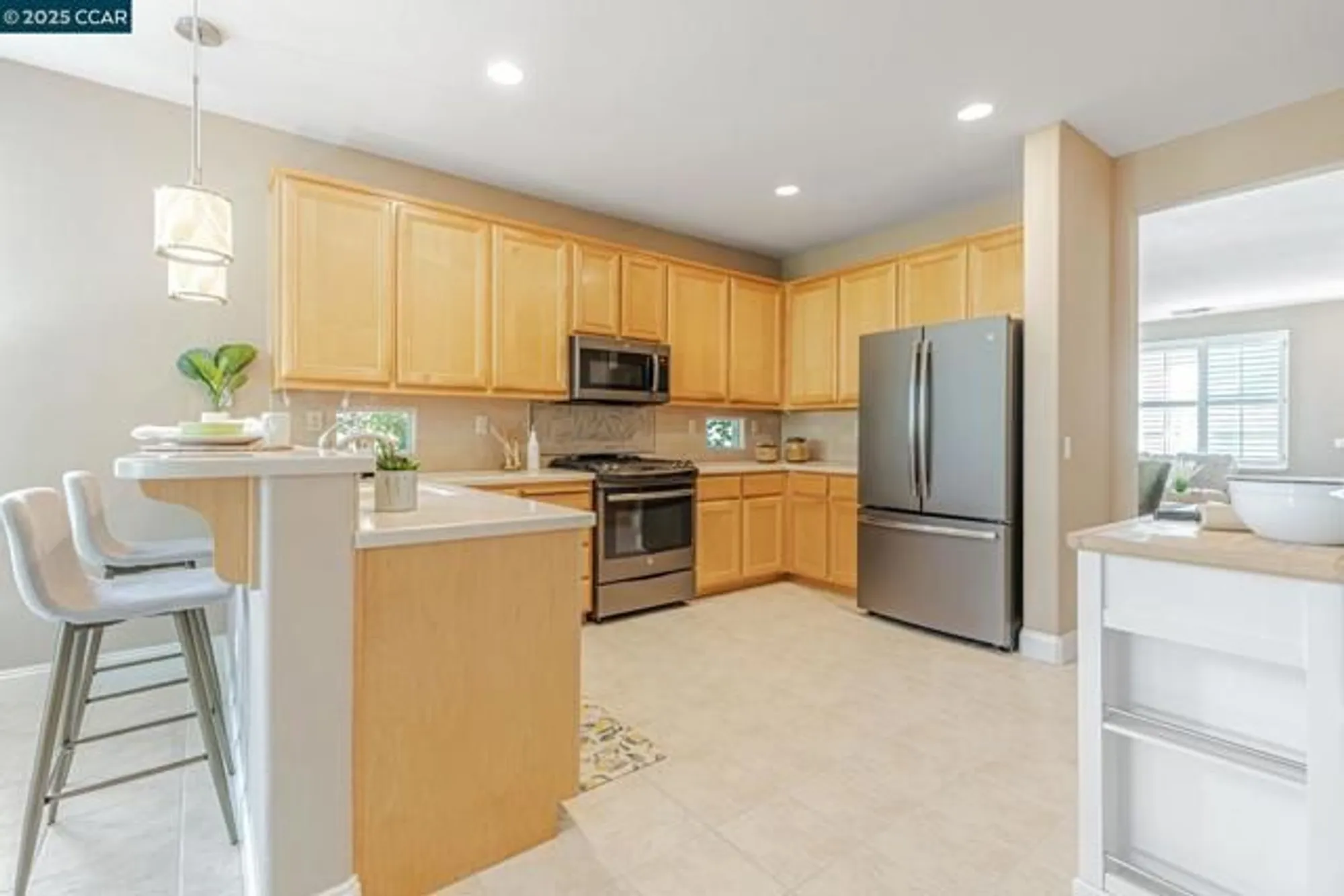 Property Slideshow image 14 of 40 | 631 baldwin dr, Brentwood, CA, 94513