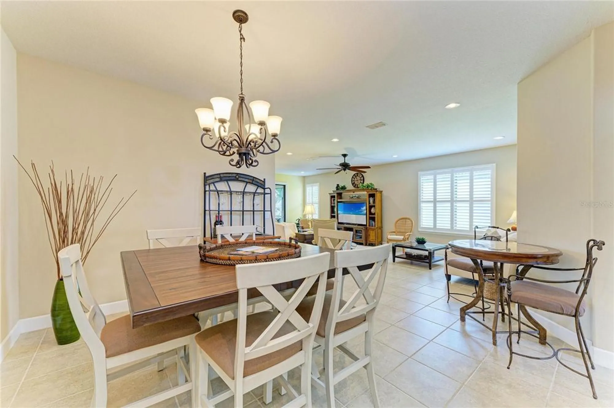 Property Slideshow image 16 of 50 | 1867 batello dr, Venice, FL, 34292