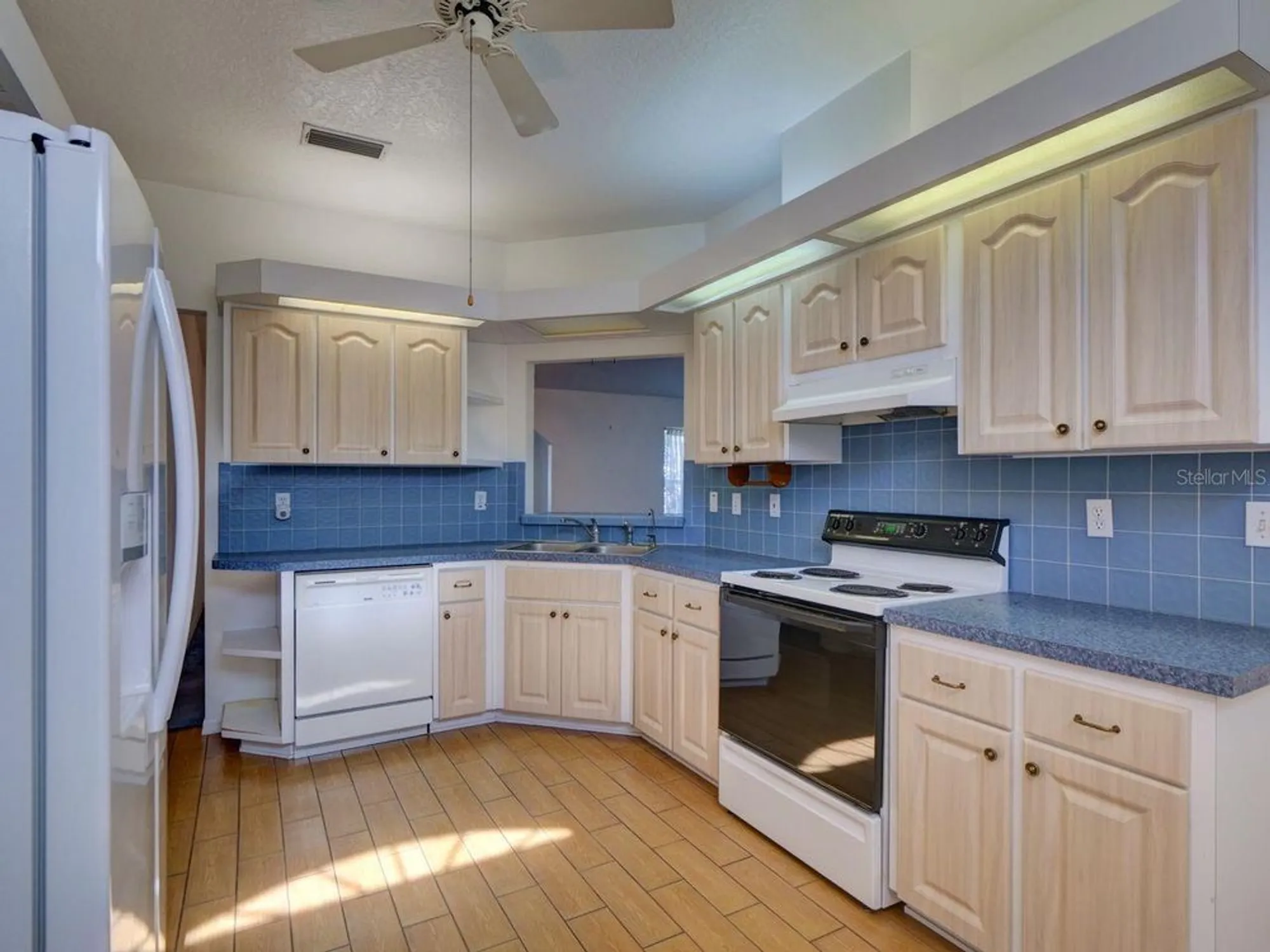 Property Slideshow image 4 of 43 | 11340 sw 76th cir, Ocala, FL, 34476