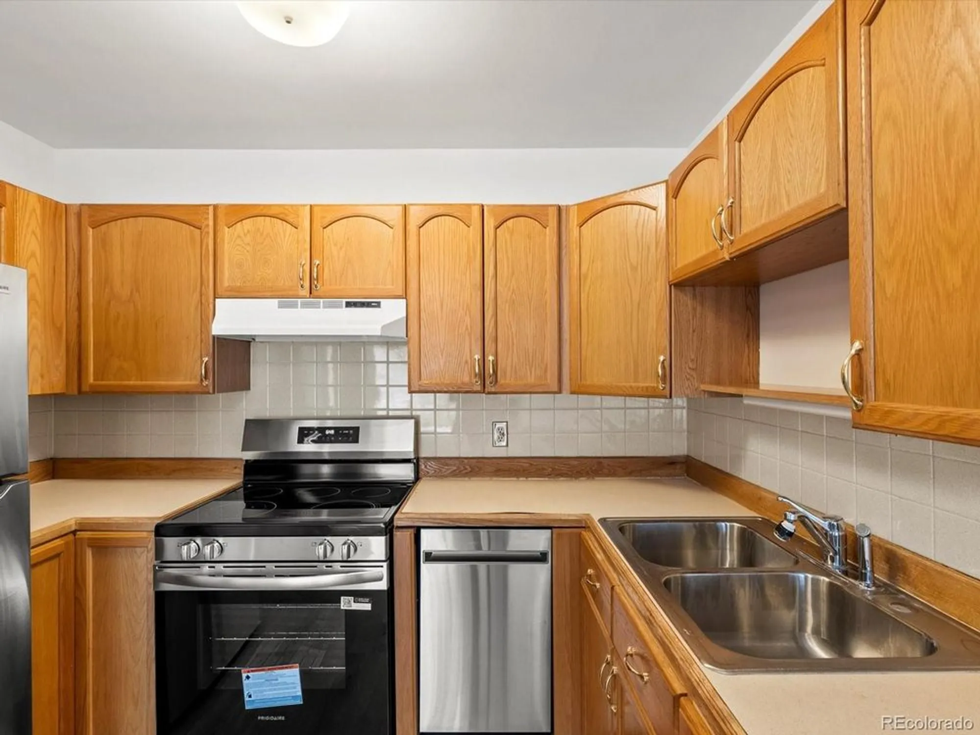Property Slideshow image 13 of 40 | 9385 e center ave 1b, Denver, CO, 80247