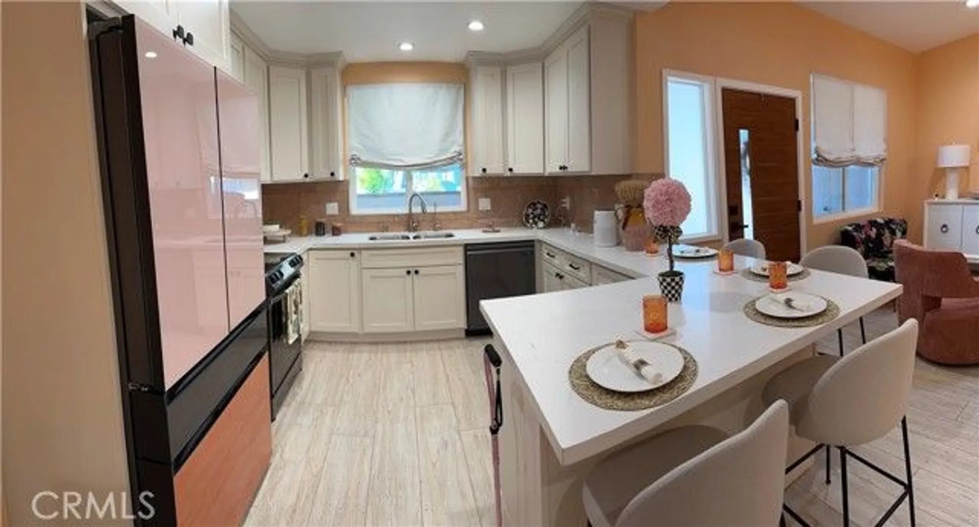 Property Slideshow image 4 of 20 | 13320 del monte dr m15 9g, Seal Beach, CA, 90740