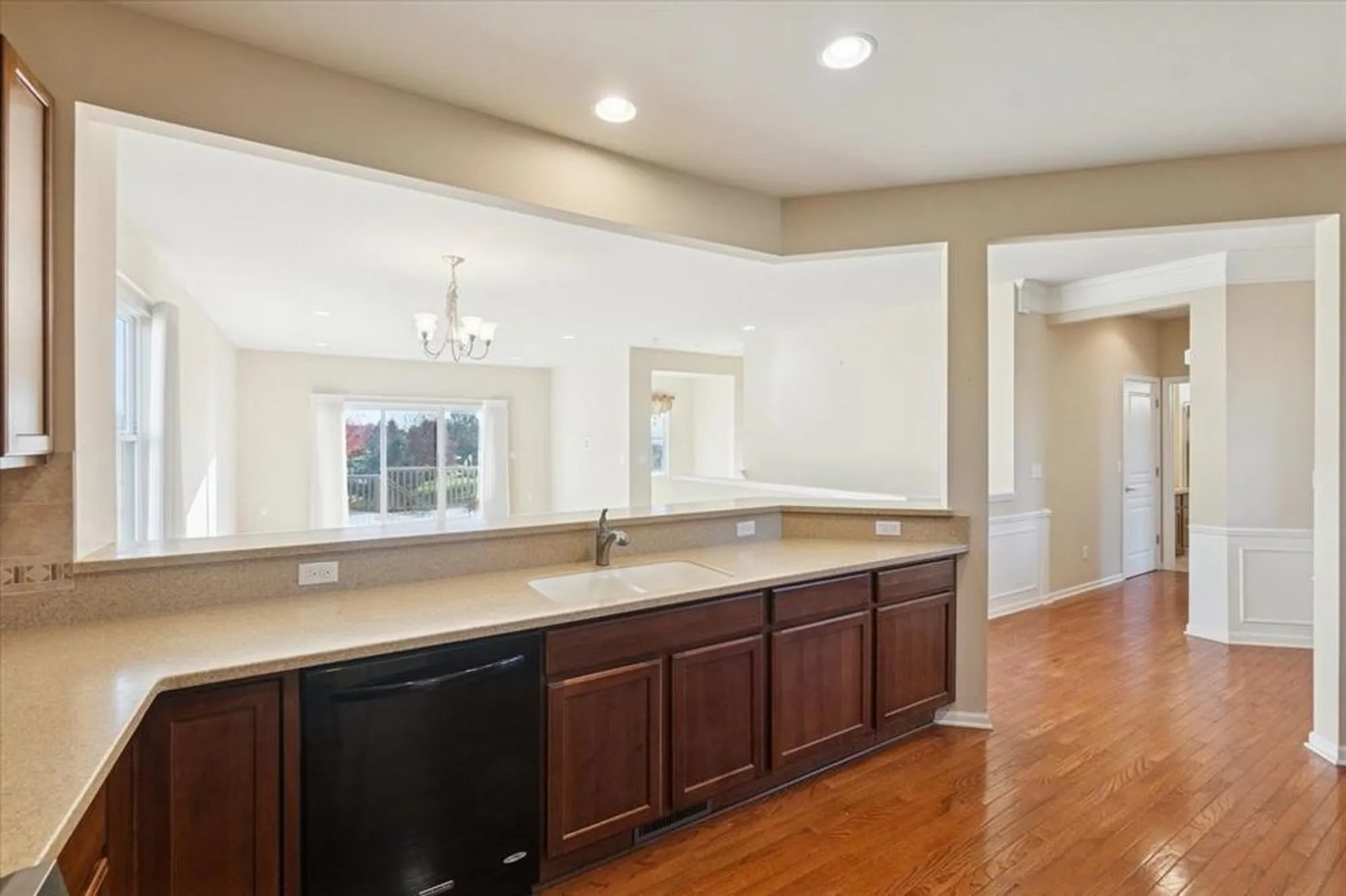 Property Slideshow image 18 of 67 | 9525 pine valley dr, Grand Blanc, MI, 48439