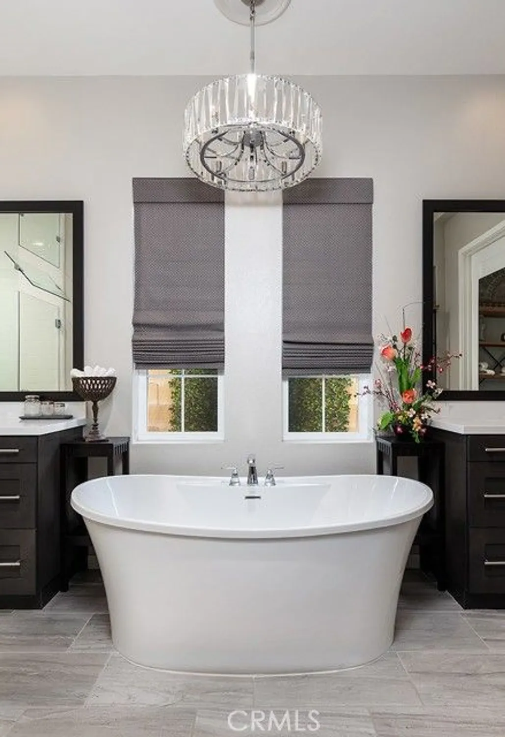 Property Slideshow image 23 of 43 | 25102 citron ln, Canyon Country, CA, 91387