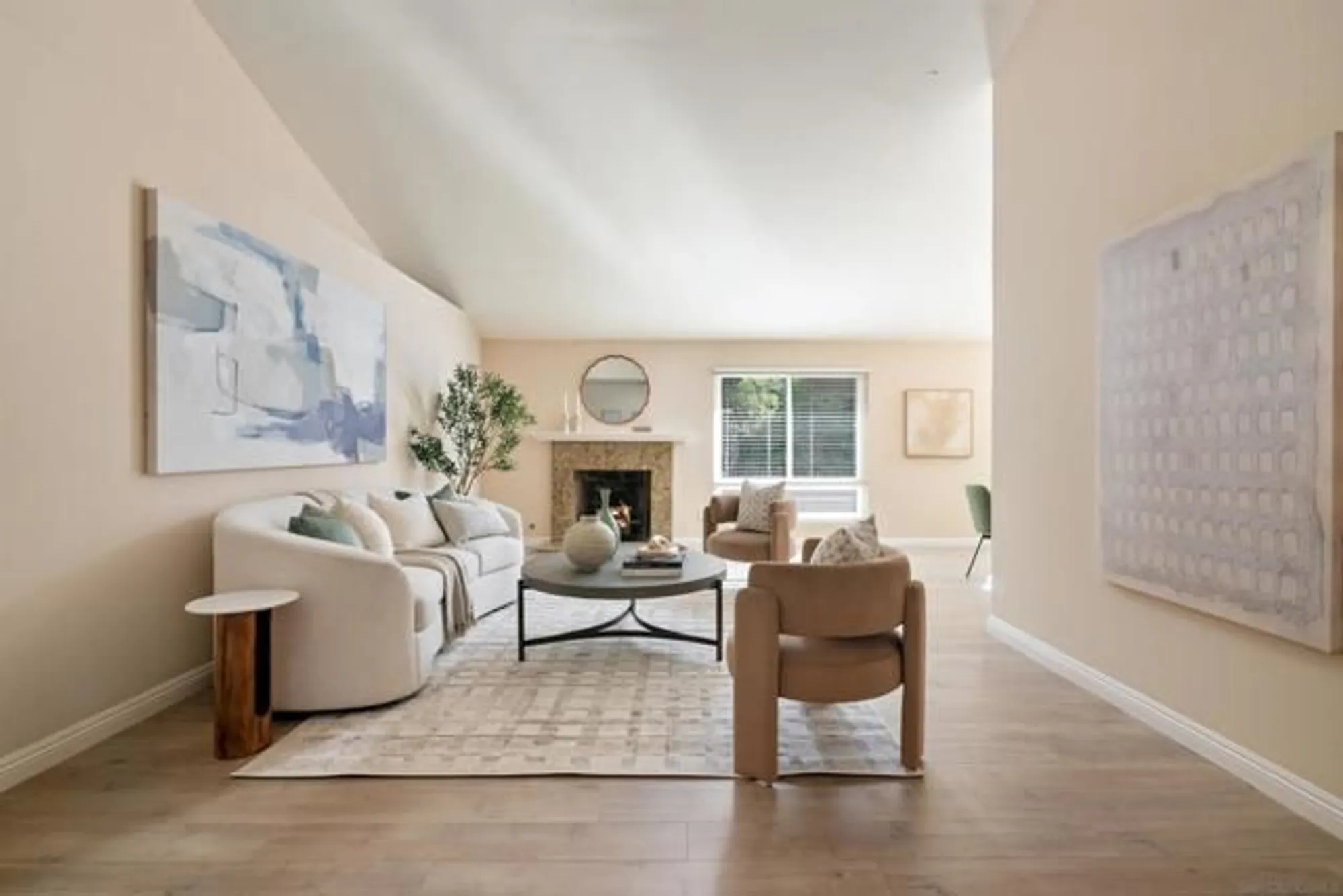 Property Slideshow image 10 of 46 | 12607 opimo dr, San Diego, CA, 92128