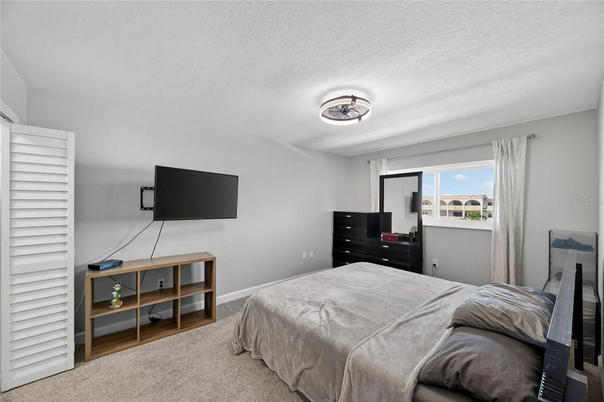 Property Slideshow image 22 of 41 | 5521 80th st n unit 511, Saint Petersburg, FL, 33709