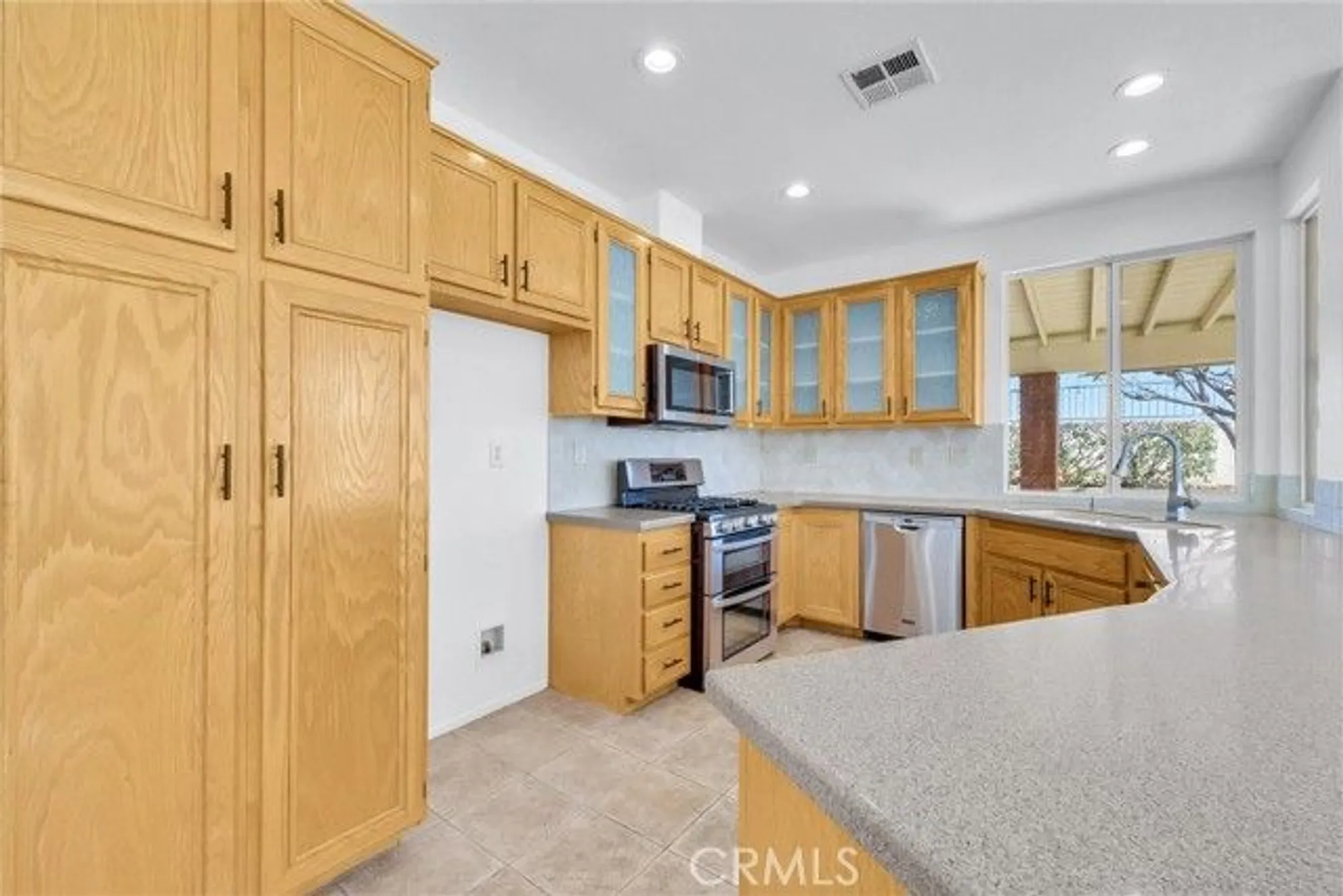 Property Slideshow image 12 of 47 | 4826 crenshaw cir, Banning, CA, 92220