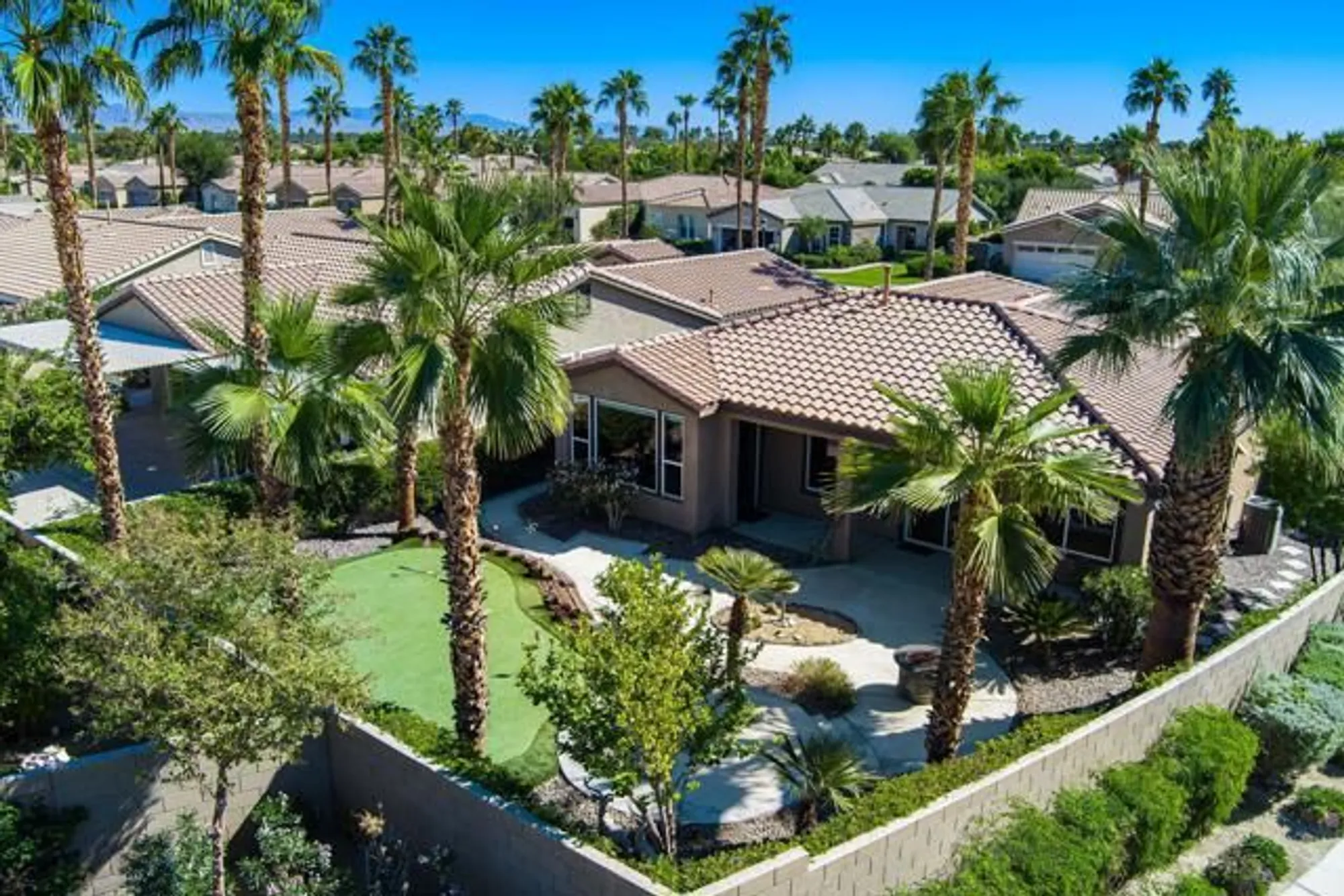 Property Slideshow image 37 of 79 | 81626 prism dr, La Quinta, CA, 92253