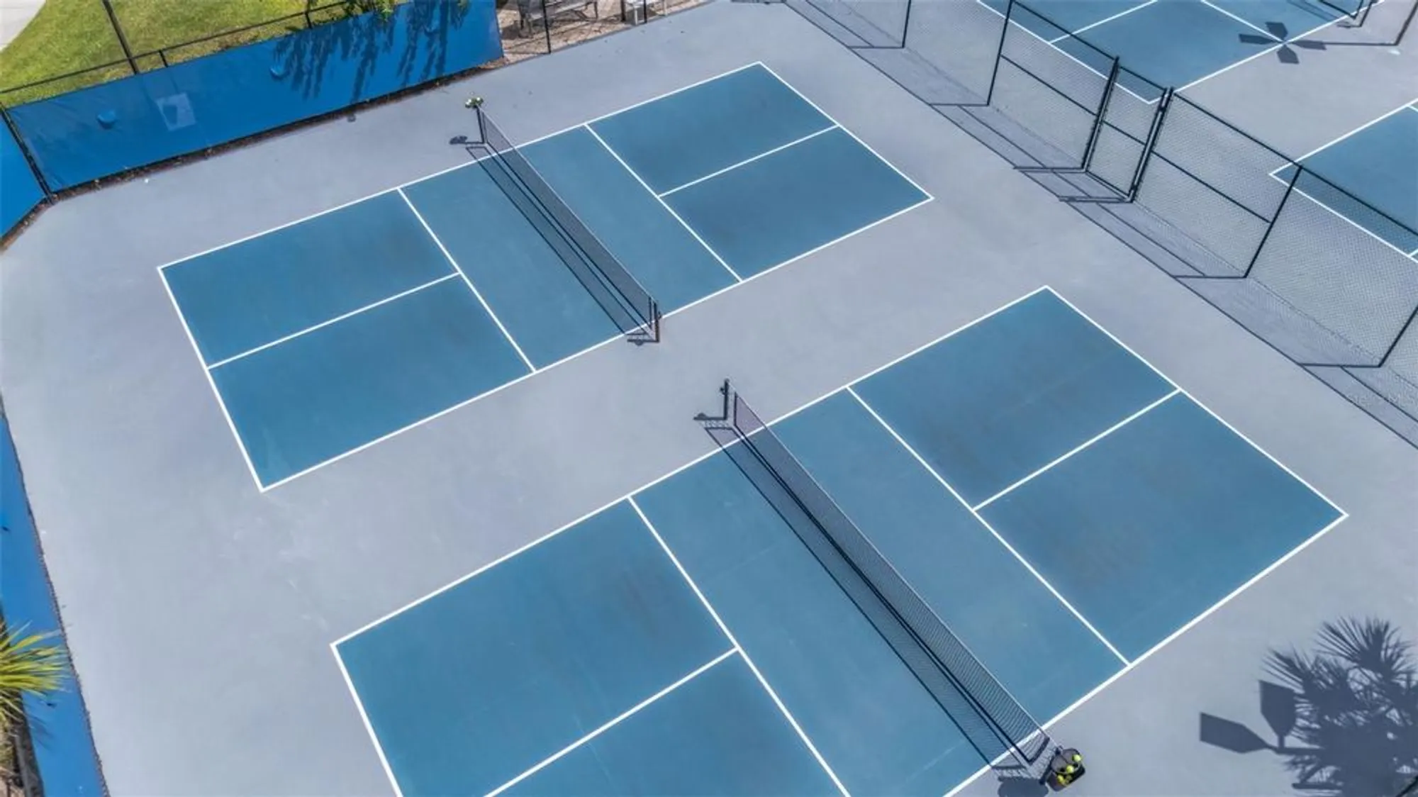 Property Slideshow image 56 of 70 | 19494 sea glass cir, Land O Lakes, FL, 34638