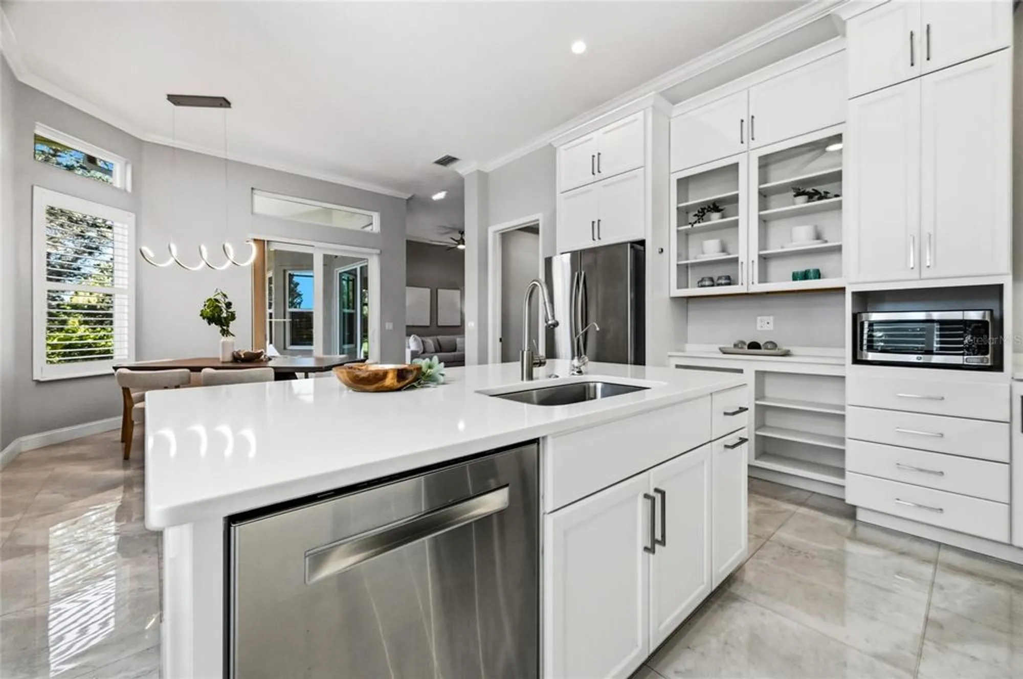 Property Slideshow image 14 of 58 | 4078 65th pl, Sarasota, FL, 34243