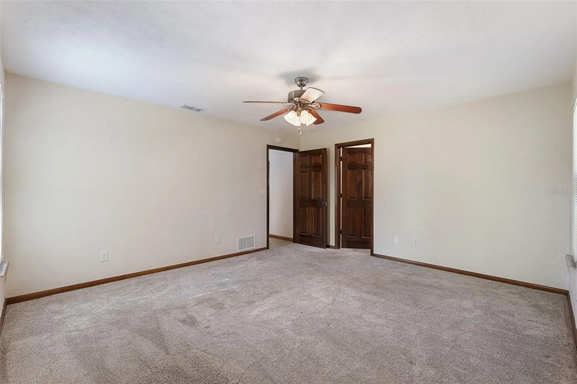 Property Slideshow image 27 of 48 | 521 pelican bay dr, Daytona Beach, FL, 32119