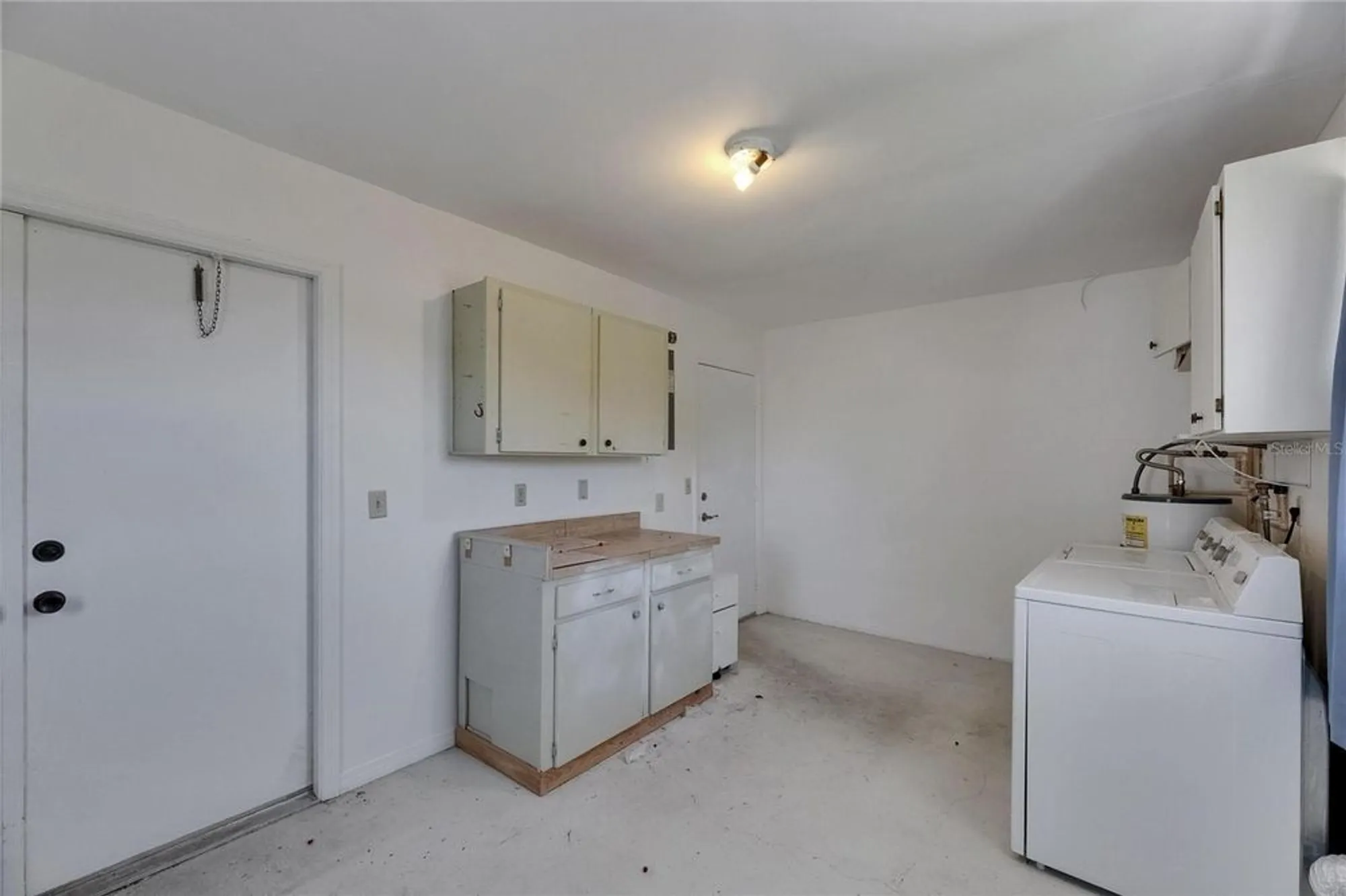 Property Slideshow image 9 of 48 | 2313 grenoble pl # 2313, Sun City Center, FL, 33573