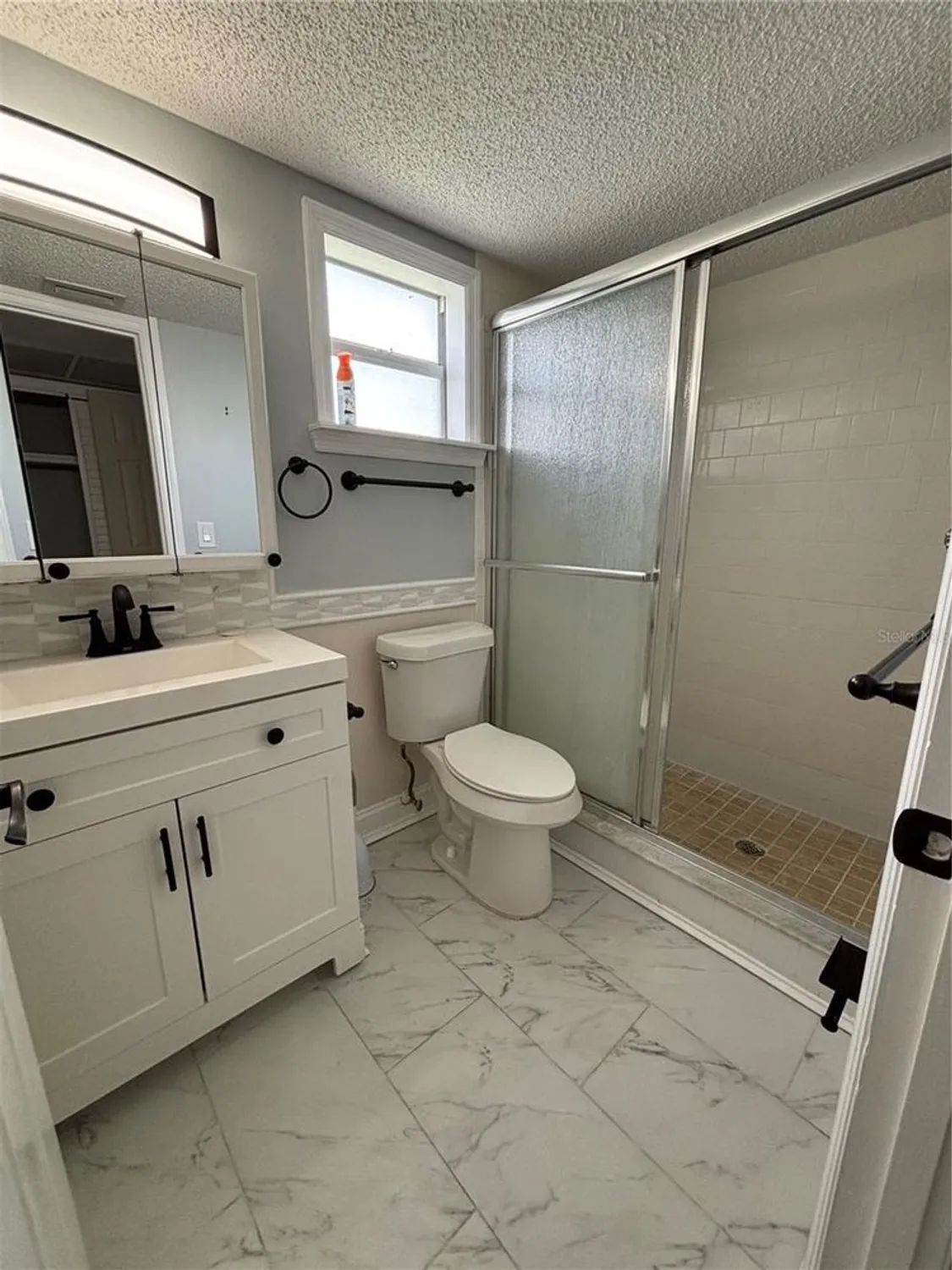 Property Slideshow image 11 of 22 | 3951 lake bayshore dr f408, Bradenton, FL, 34205