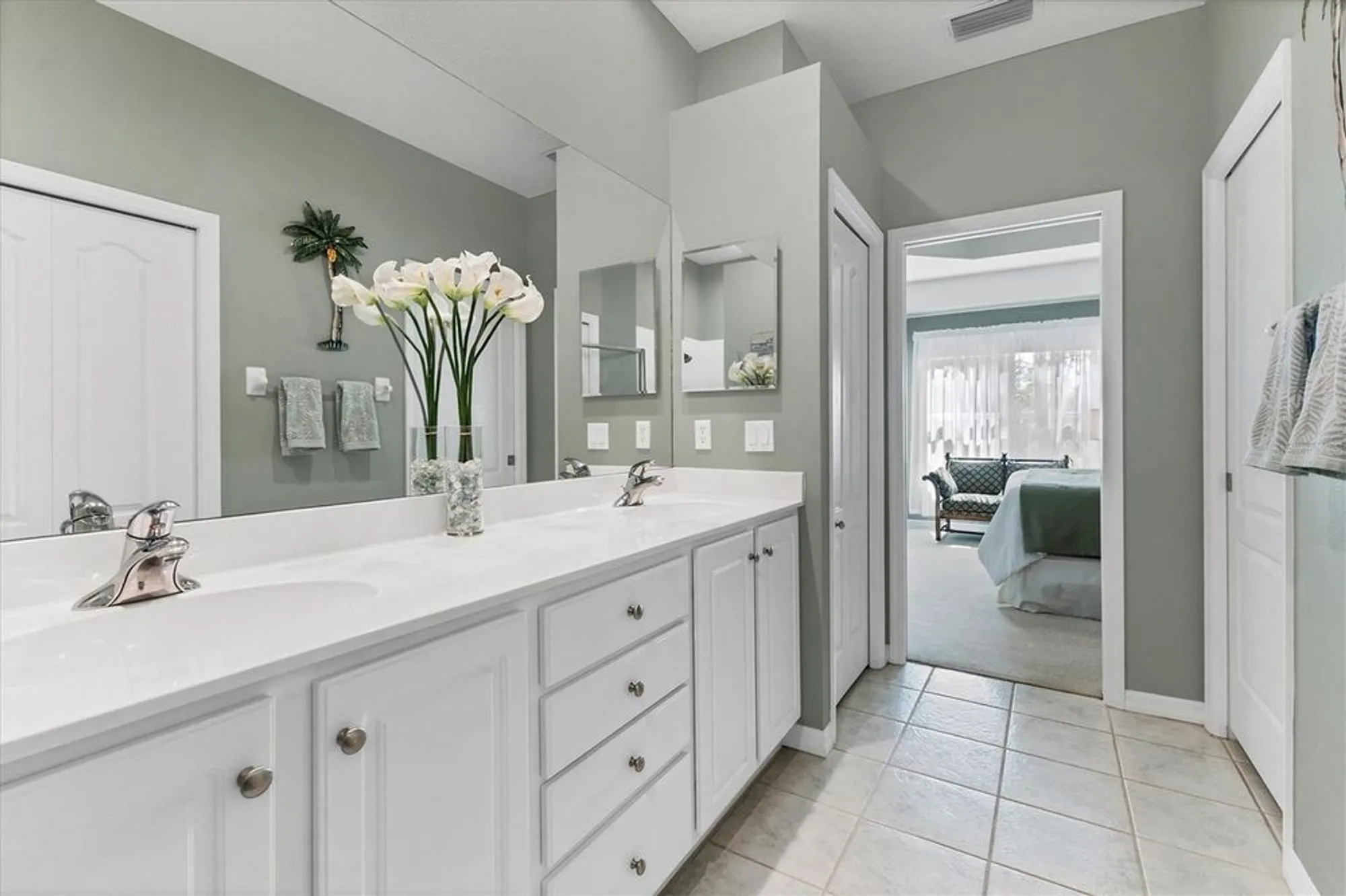 Property Slideshow image 25 of 68 | 4827 whispering oaks dr, North Port, FL, 34287