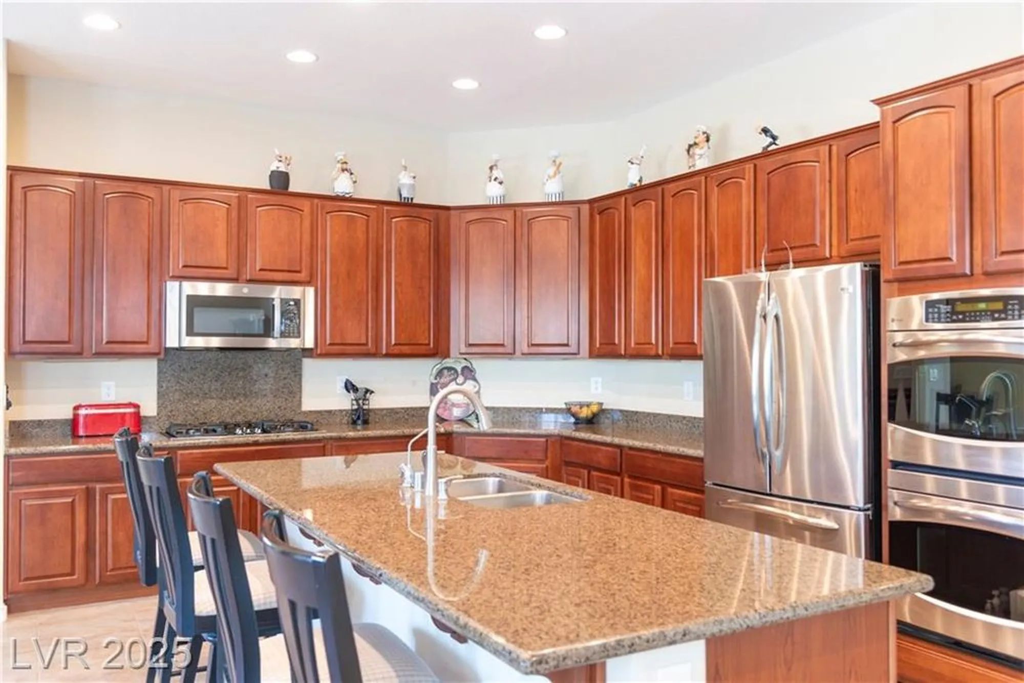 Property Slideshow image 14 of 35 | 2304 janesville ln, Henderson, NV, 89044
