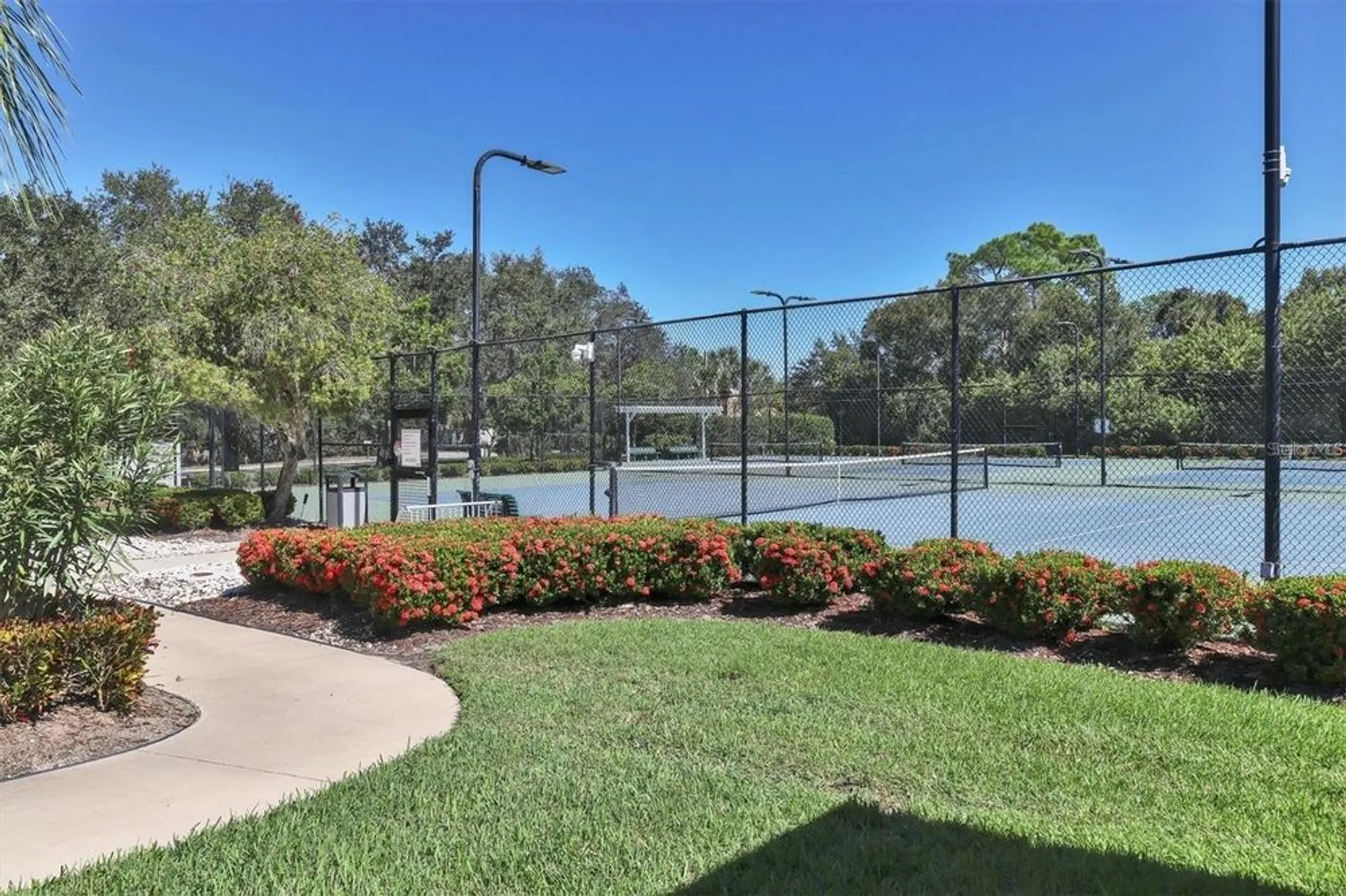 Property Slideshow image 36 of 53 | 6308 cormorant ct, Bradenton, FL, 34203