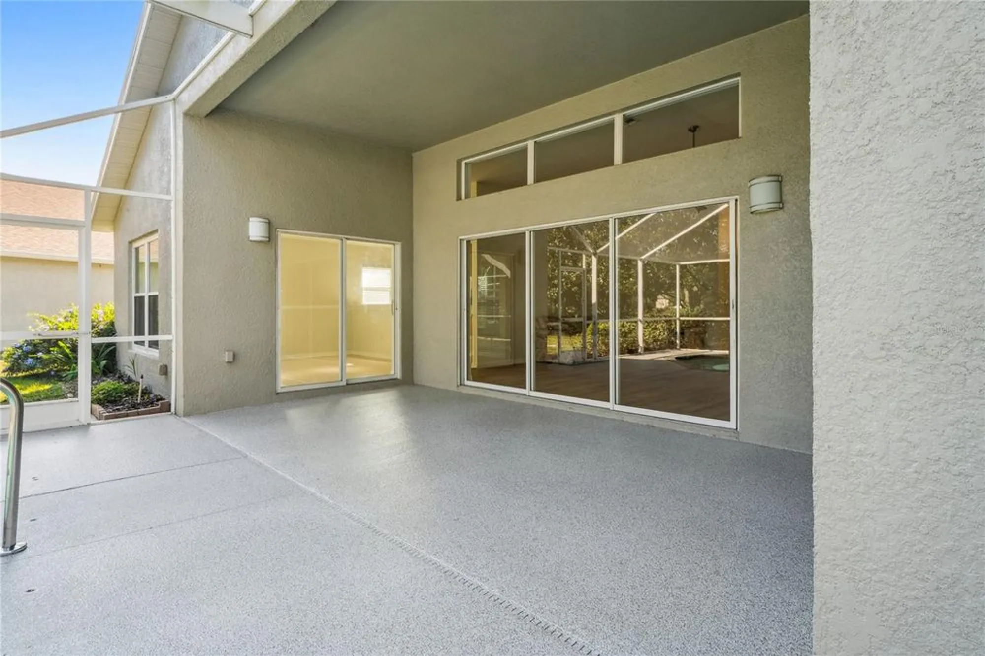 Property Slideshow image 35 of 81 | 322 greenwich cir, Spring Hill, FL, 34609