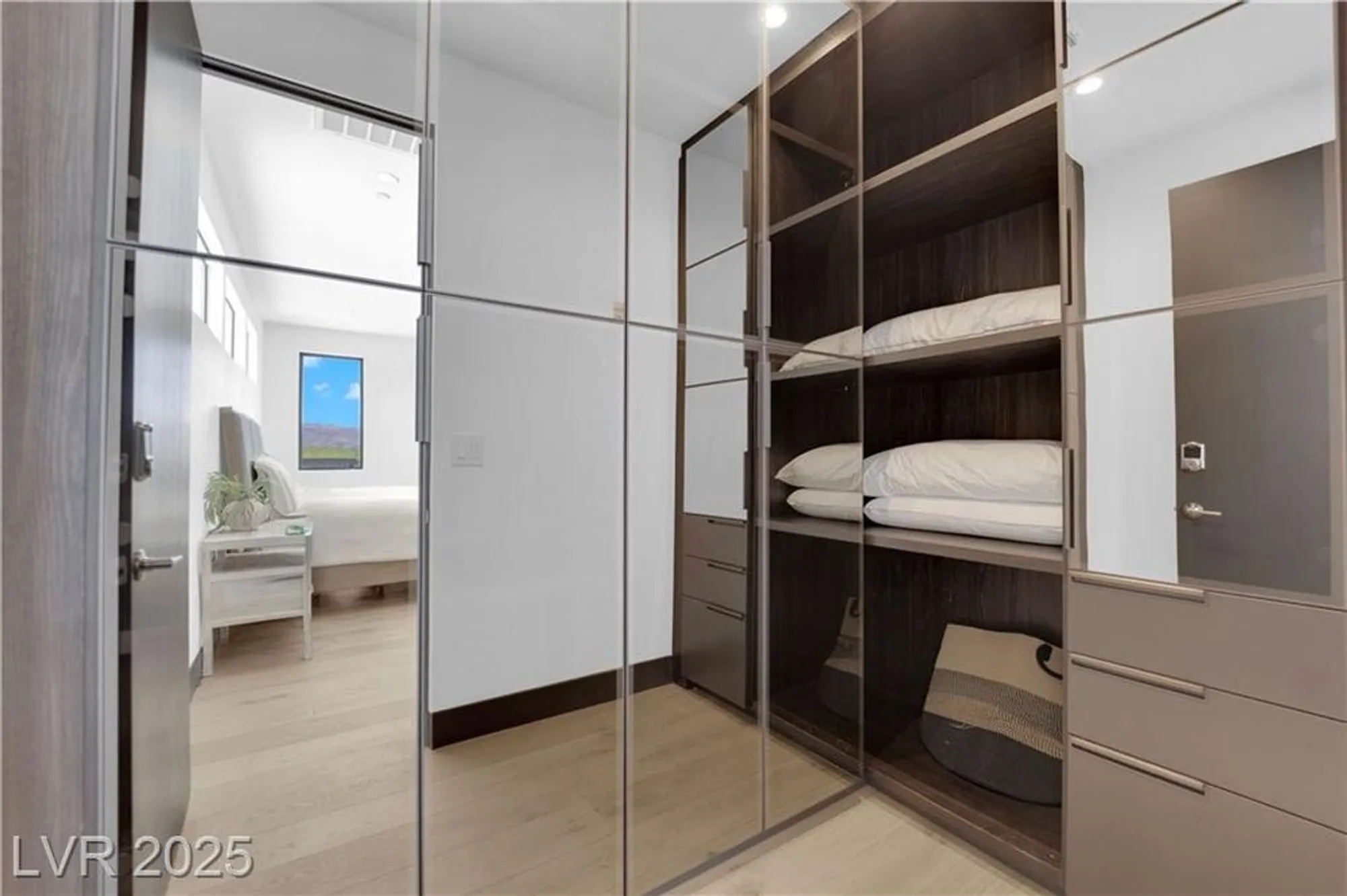 Property Slideshow image 65 of 95 | 16 canyon shores pl, Henderson, NV, 89011