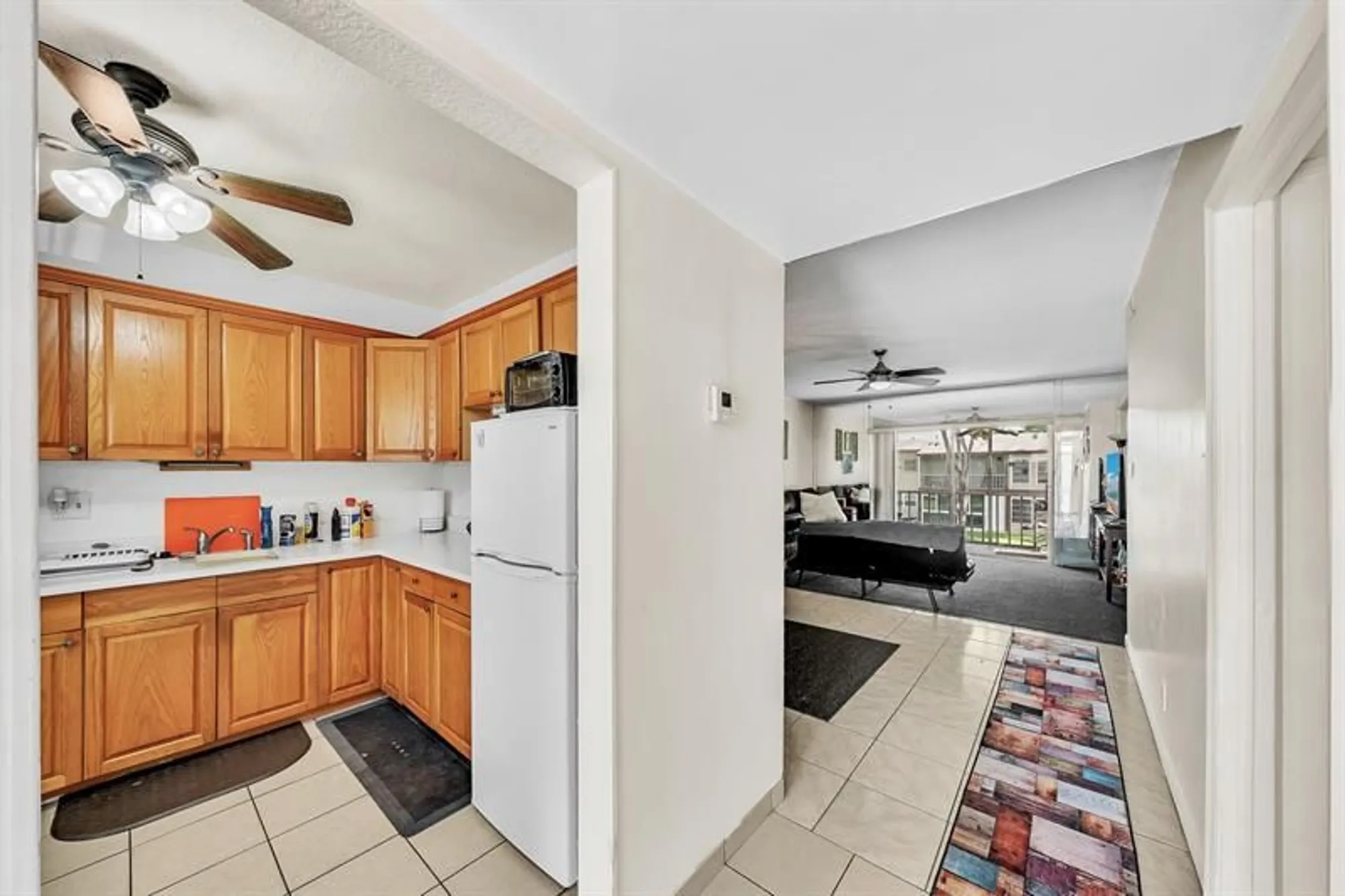 Property Slideshow image 10 of 45 | 7600 nw 5th ct apt 202, Margate, FL, 33063