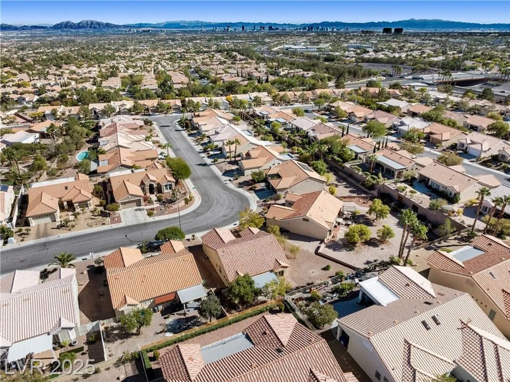 Property Slideshow image 18 of 38 | 2009 emery st, Las Vegas, NV, 89134