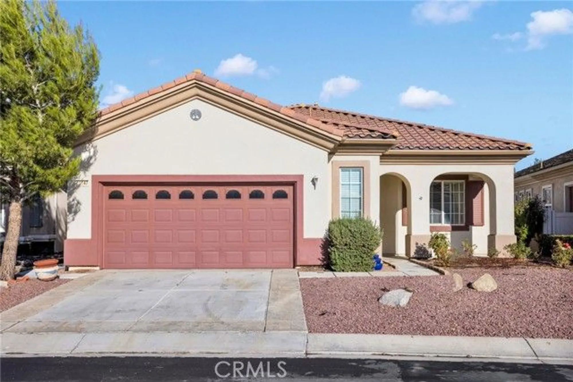 Property Slideshow image 1 of 26 | 11147 avonlea rd, Apple Valley, CA, 92308
