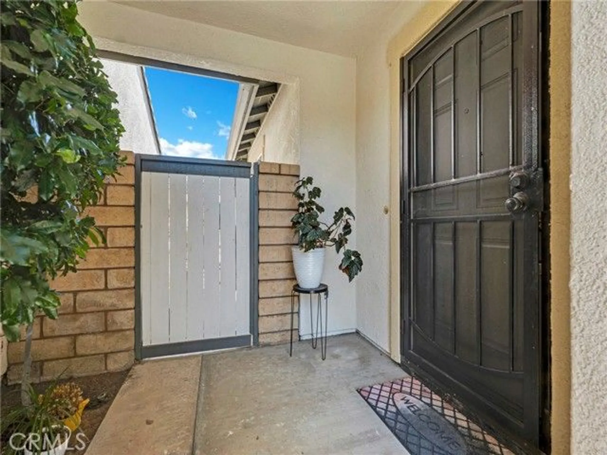 Property Slideshow image 4 of 31 | 5621 daisy st, Simi Valley, CA, 93063