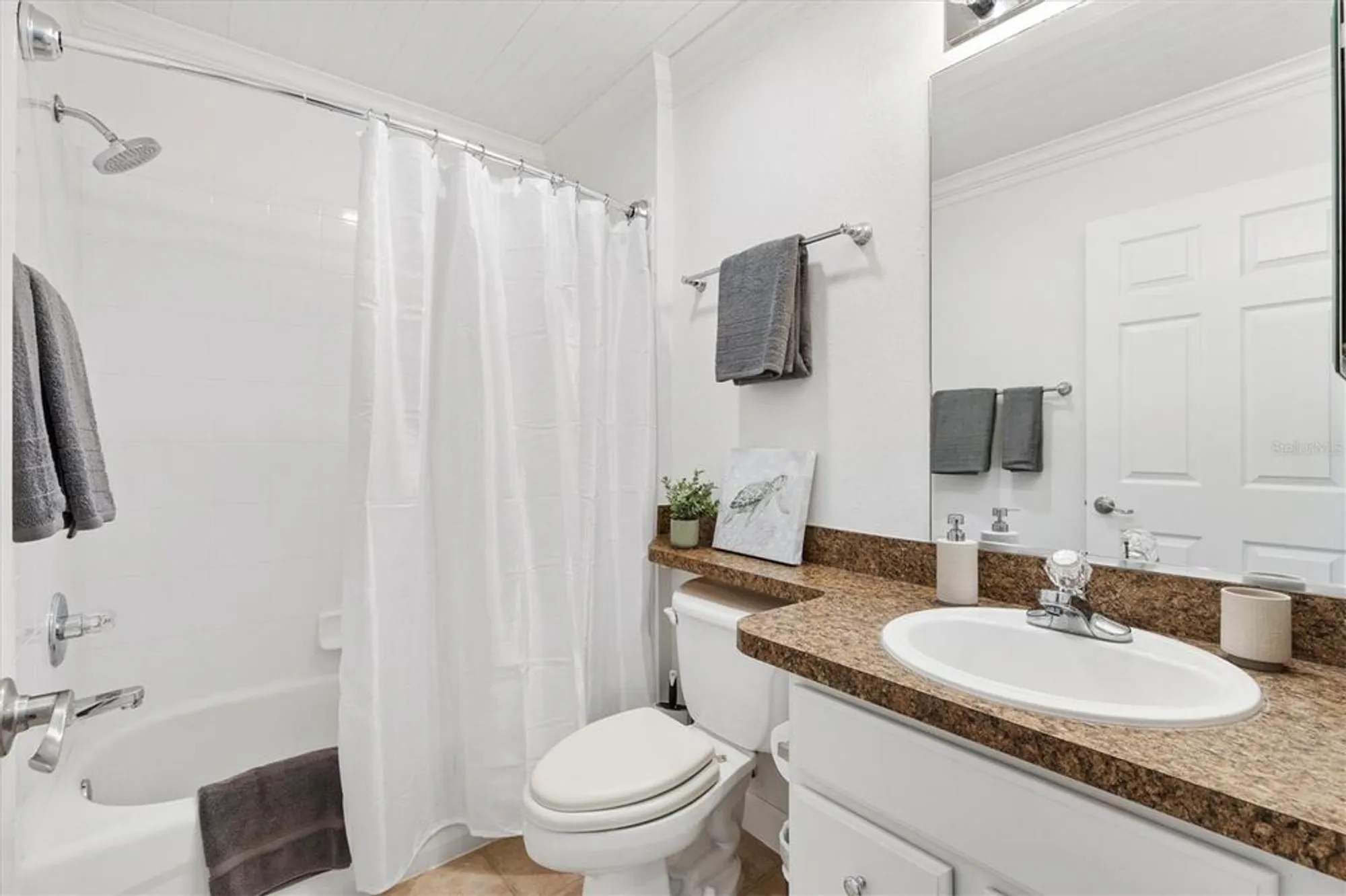 Property Slideshow image 23 of 34 | 17107 se 93rd exeter ct, The Villages, FL, 32162