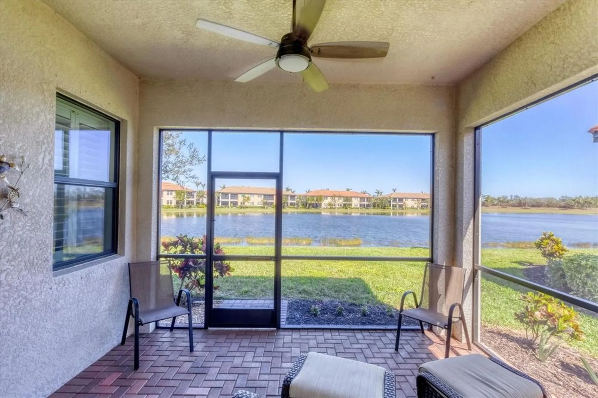 Property Slideshow image 36 of 73 | 10412 crooked creek dr, Venice, FL, 34293