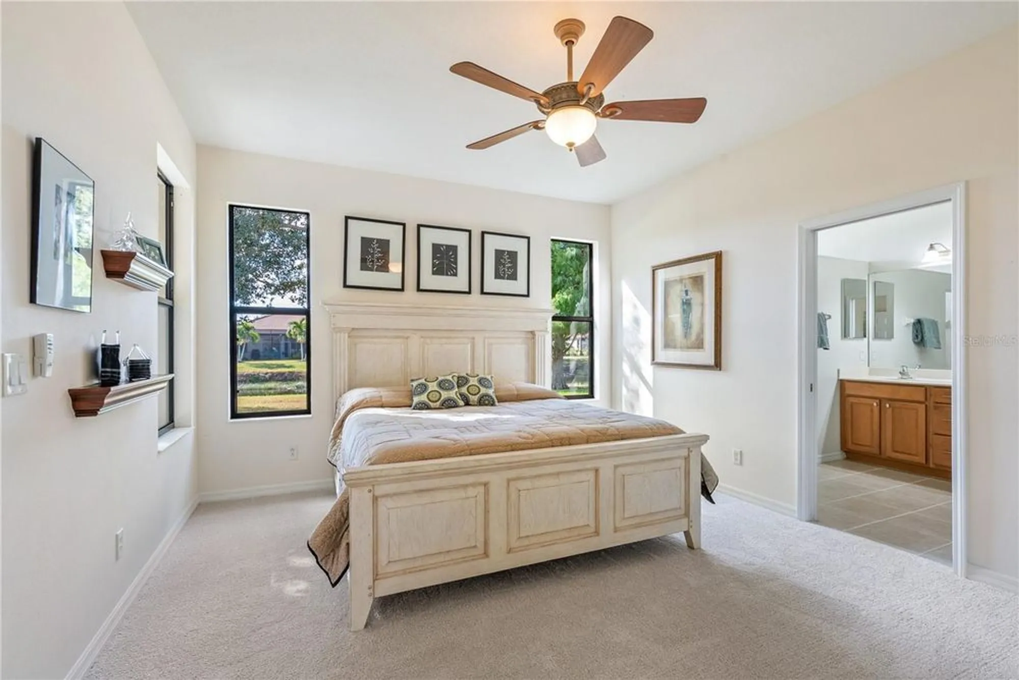 Property Slideshow image 19 of 42 | 1920 batello dr, Venice, FL, 34292
