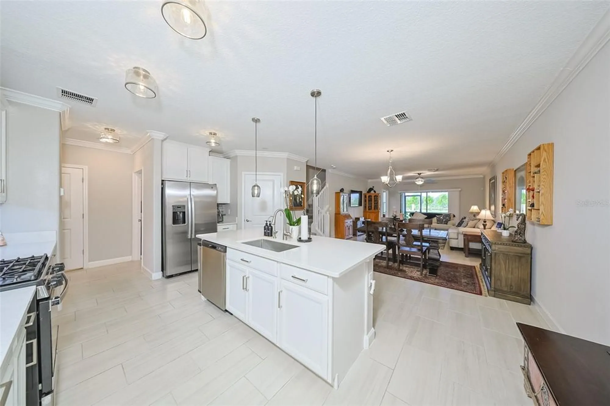 Property Slideshow image 4 of 58 | 17041 pocket reel ln, Wimauma, FL, 33598