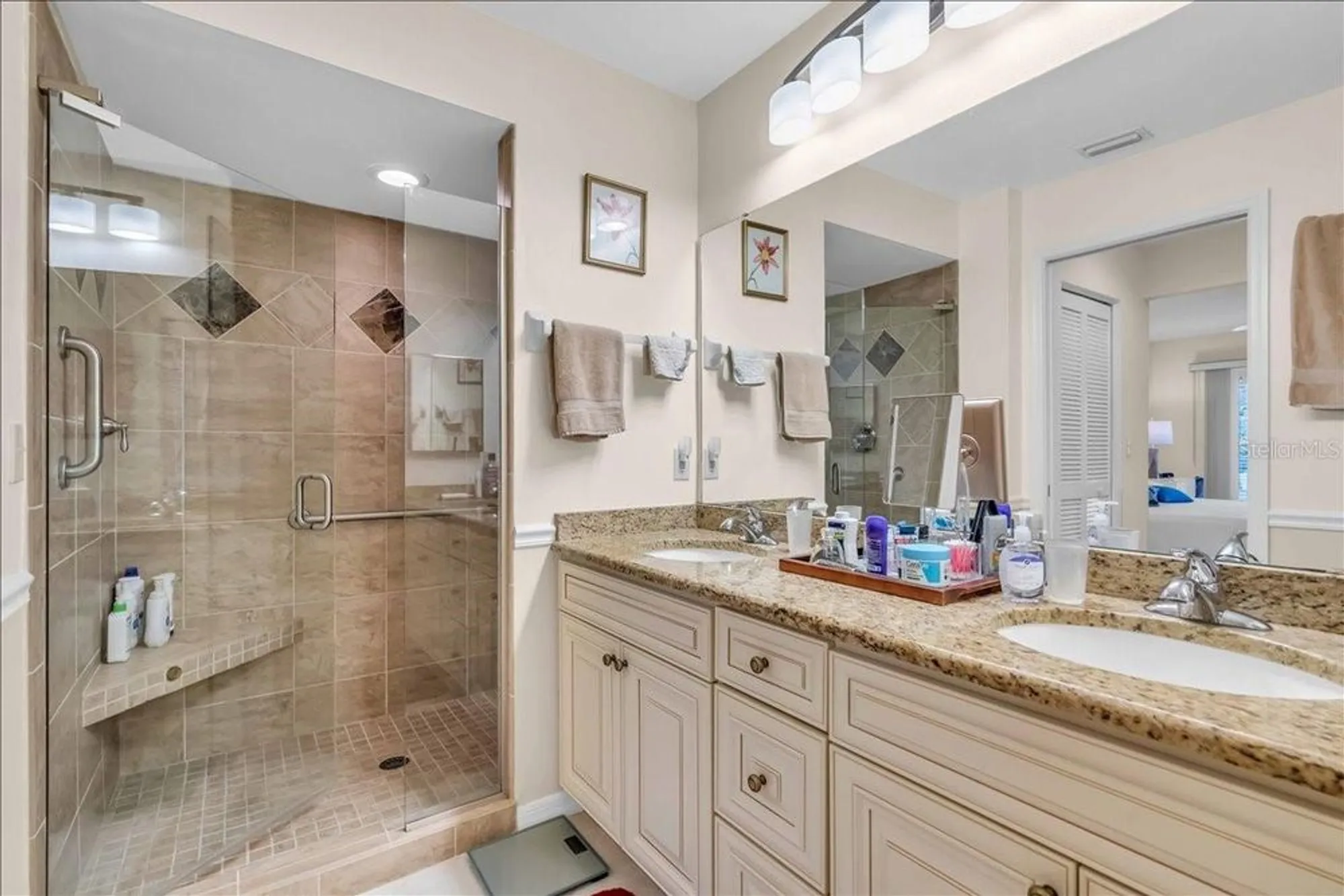 Property Slideshow image 27 of 58 | 6713 stone river rd apt 206, Bradenton, FL, 34203