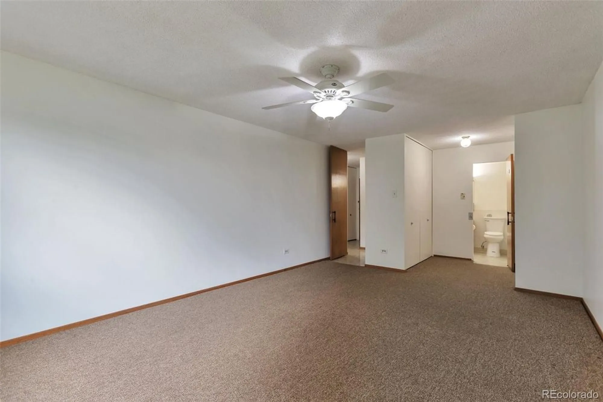 Property Slideshow image 4 of 15 | 9340 e center ave apt 8a, Denver, CO, 80247