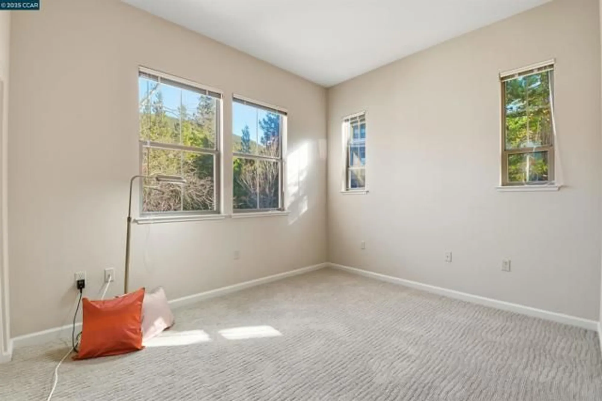 Property Slideshow image 13 of 25 | 5913 horsemans canyon dr apt 1c, Walnut Creek, CA, 94595