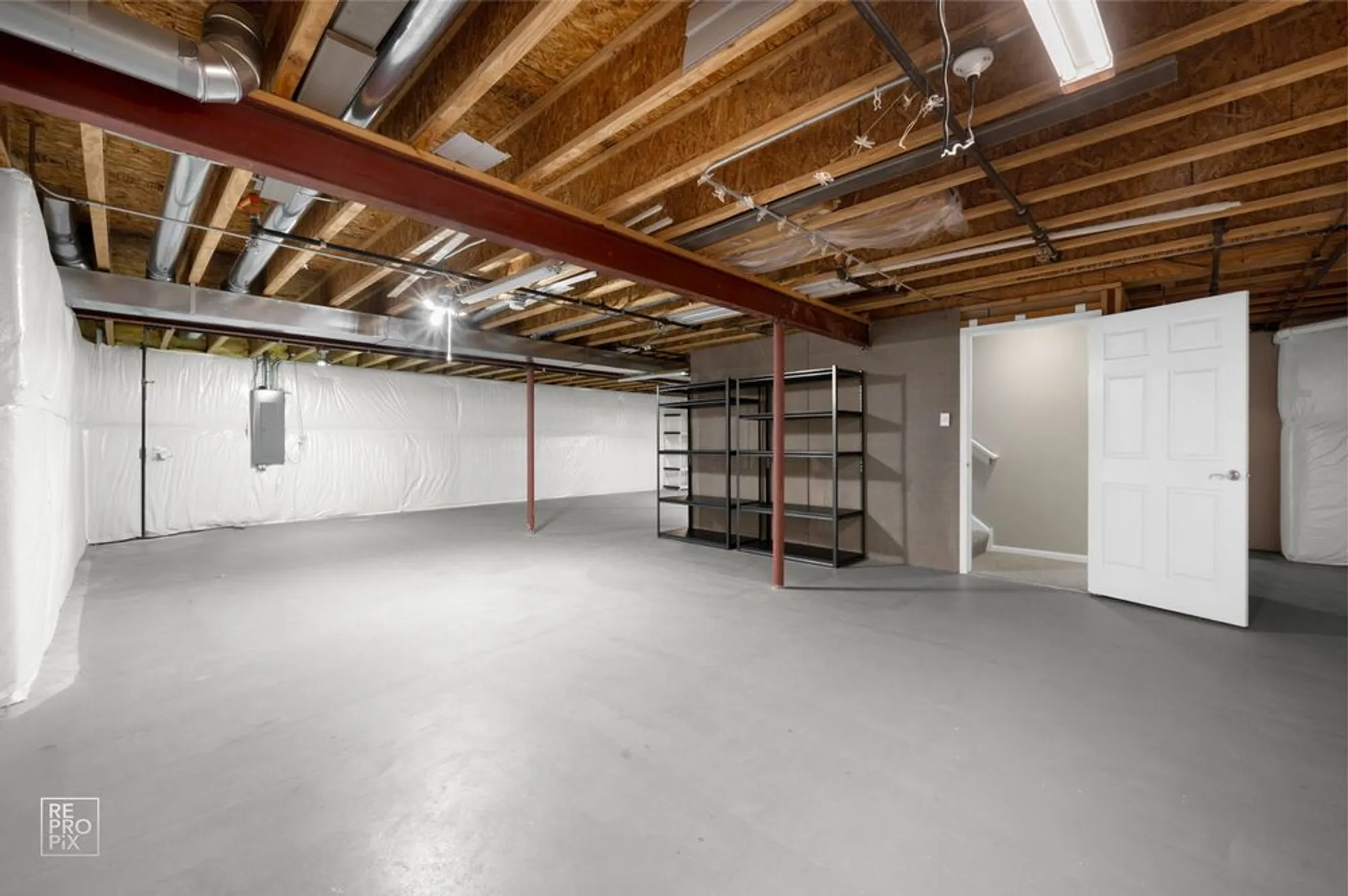 Property Slideshow image 14 of 25 | 1870 hampshire dr, Hoffman Estates, IL, 60192