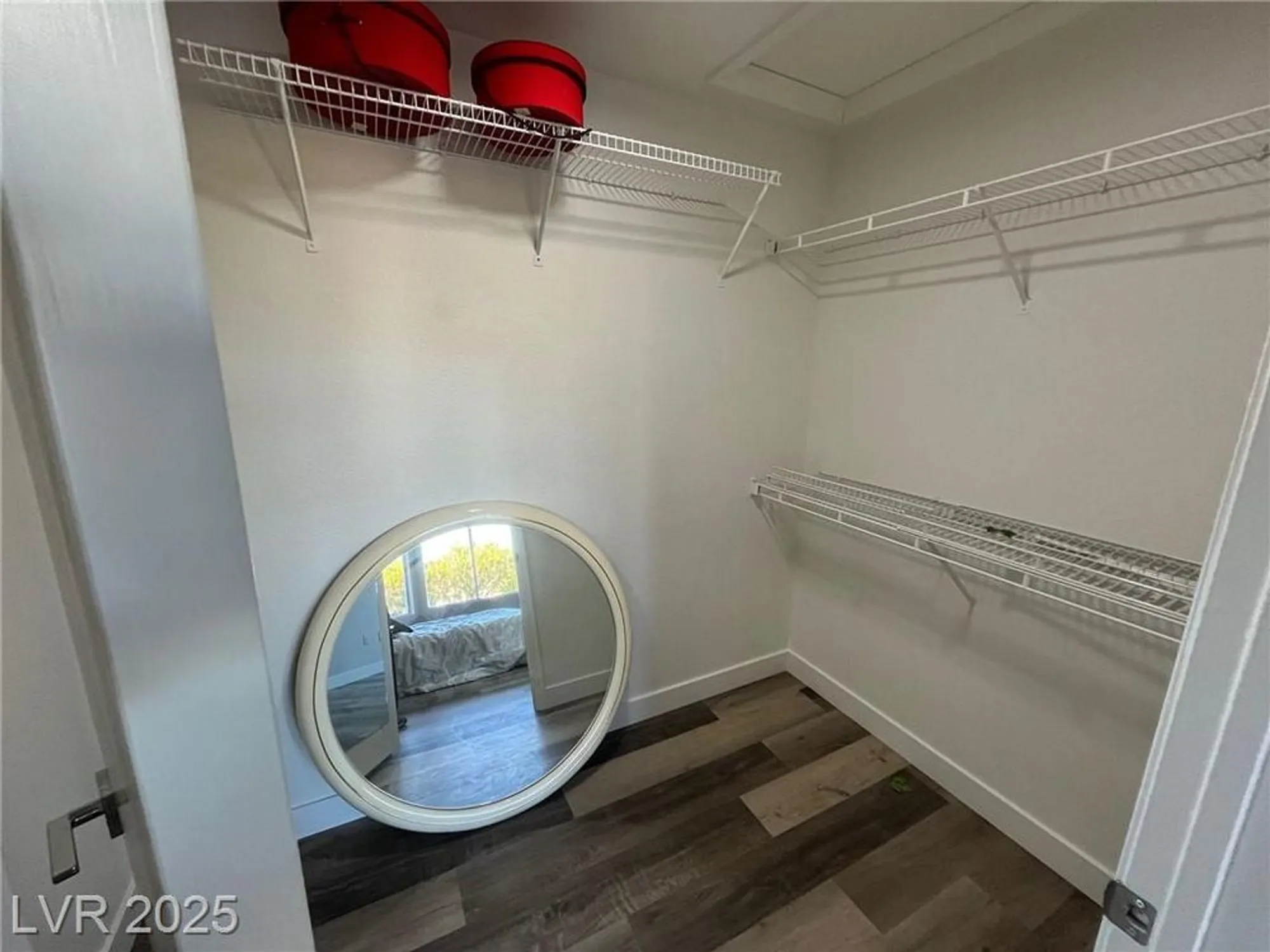 Property Slideshow image 18 of 39 | 2836 bluff point dr, Las Vegas, NV, 89134