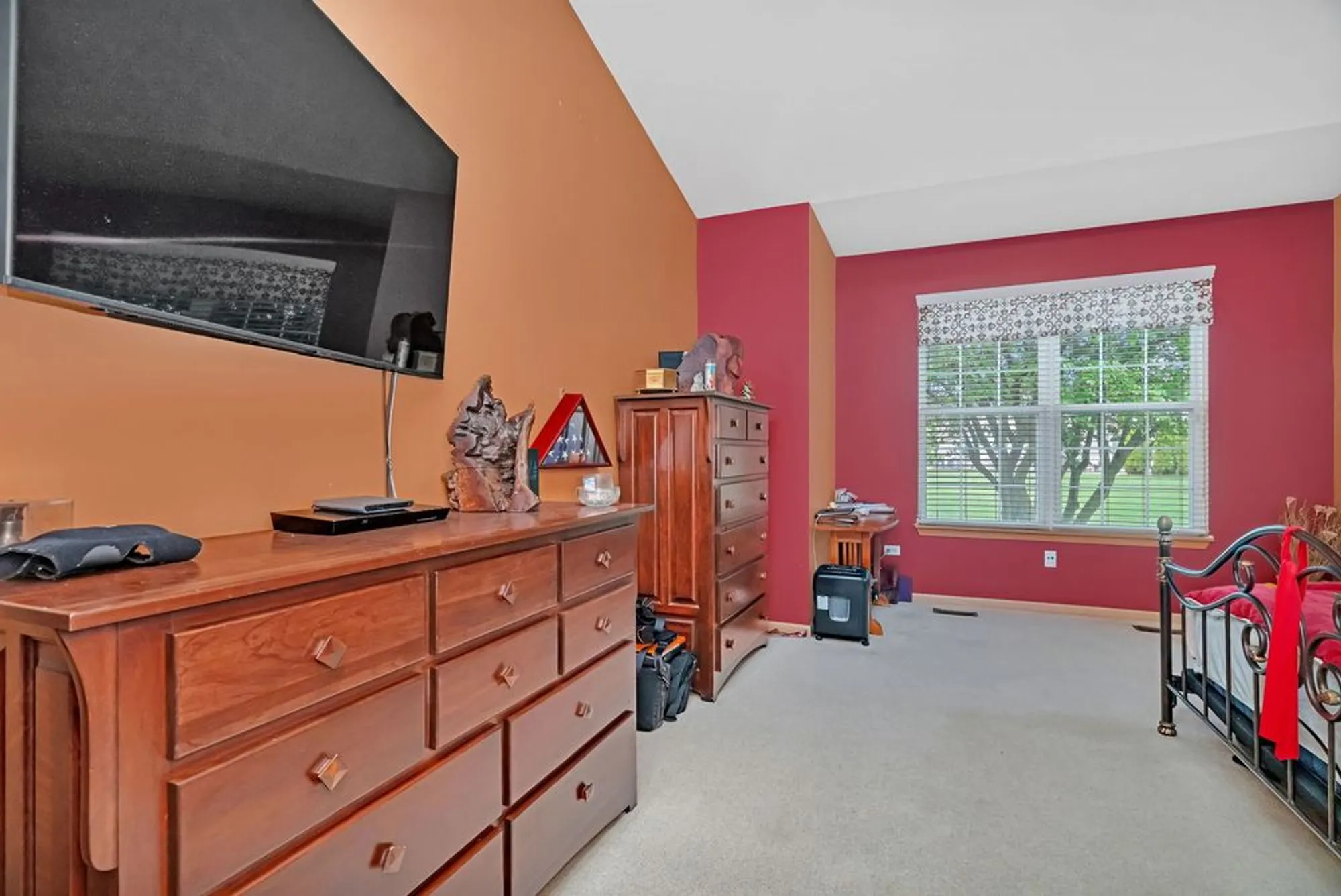 Property Slideshow image 22 of 32 | 21201 lily lake ln, Crest Hill, IL, 60403