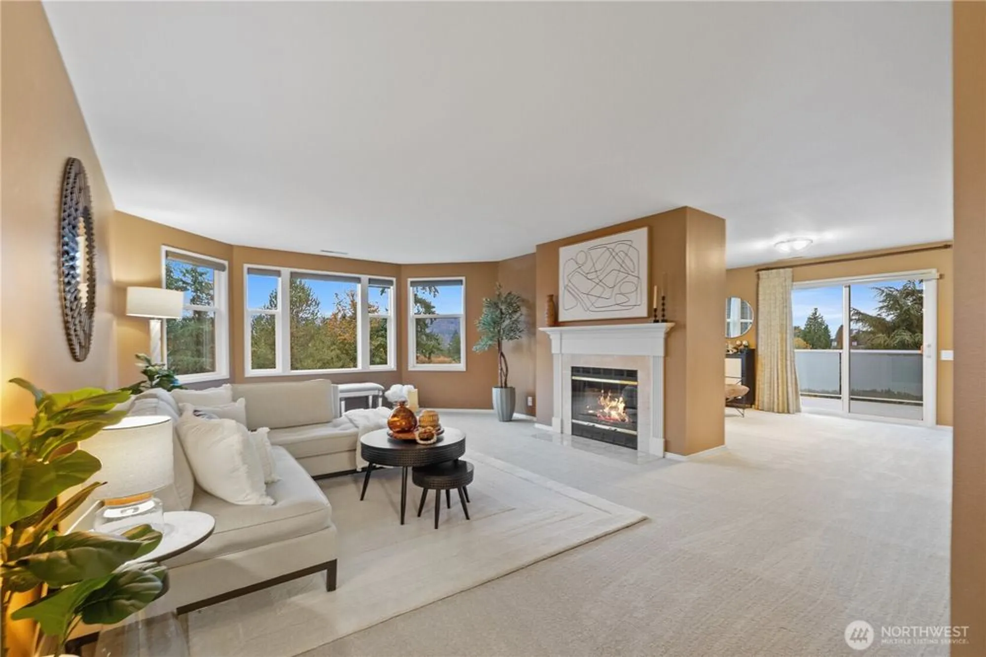 Property Slideshow image 3 of 27 | 22551 se 42nd ct # 2213, Issaquah, WA, 98029