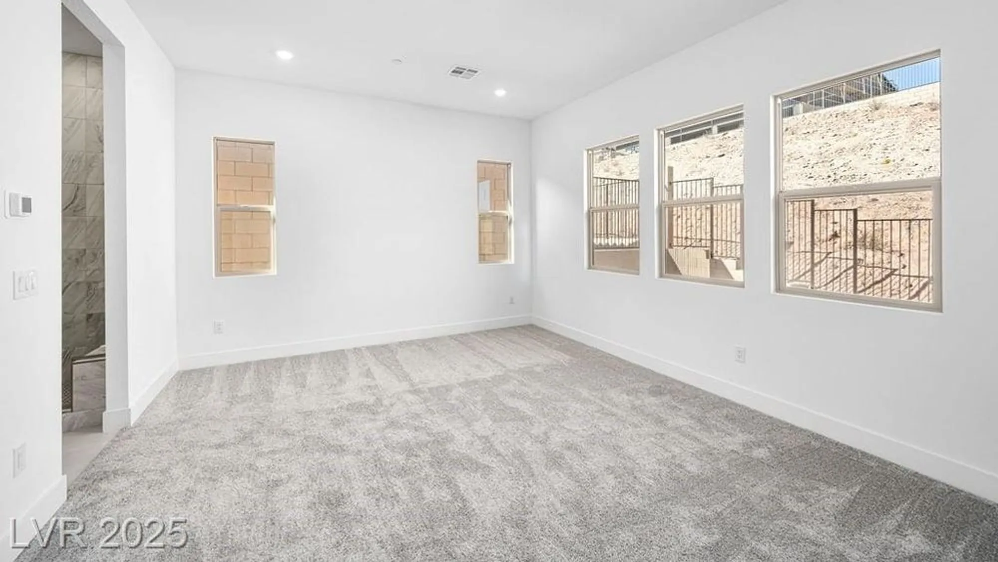 Property Slideshow image 13 of 43 | 226 piazzetta dr, Henderson, NV, 89011