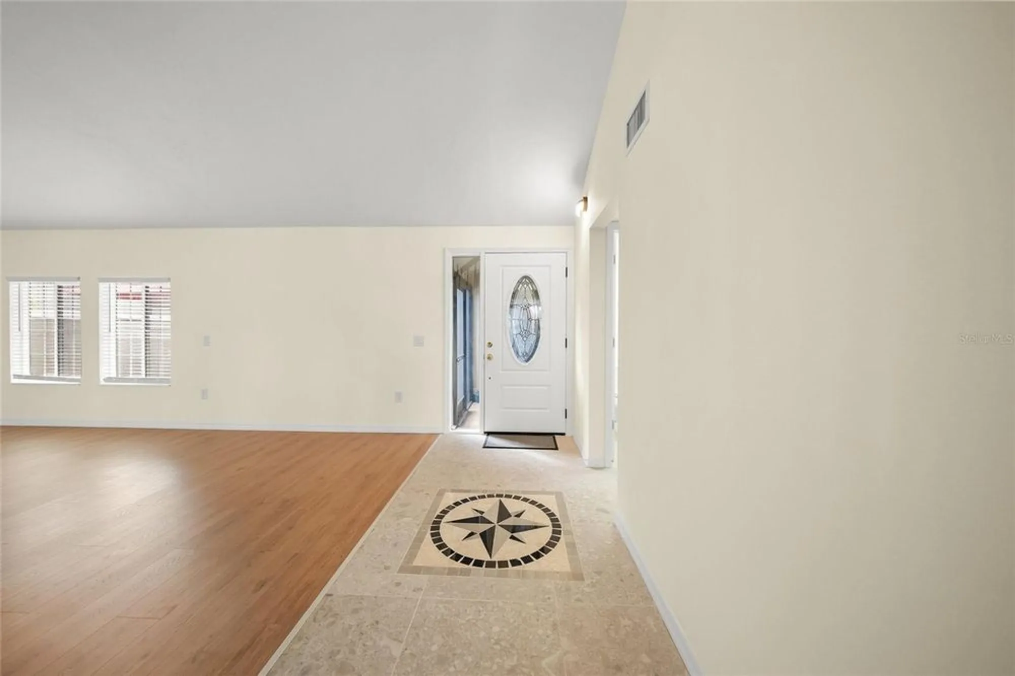 Property Slideshow image 16 of 62 | 4555 forest wood trl 23, Sarasota, FL, 34241